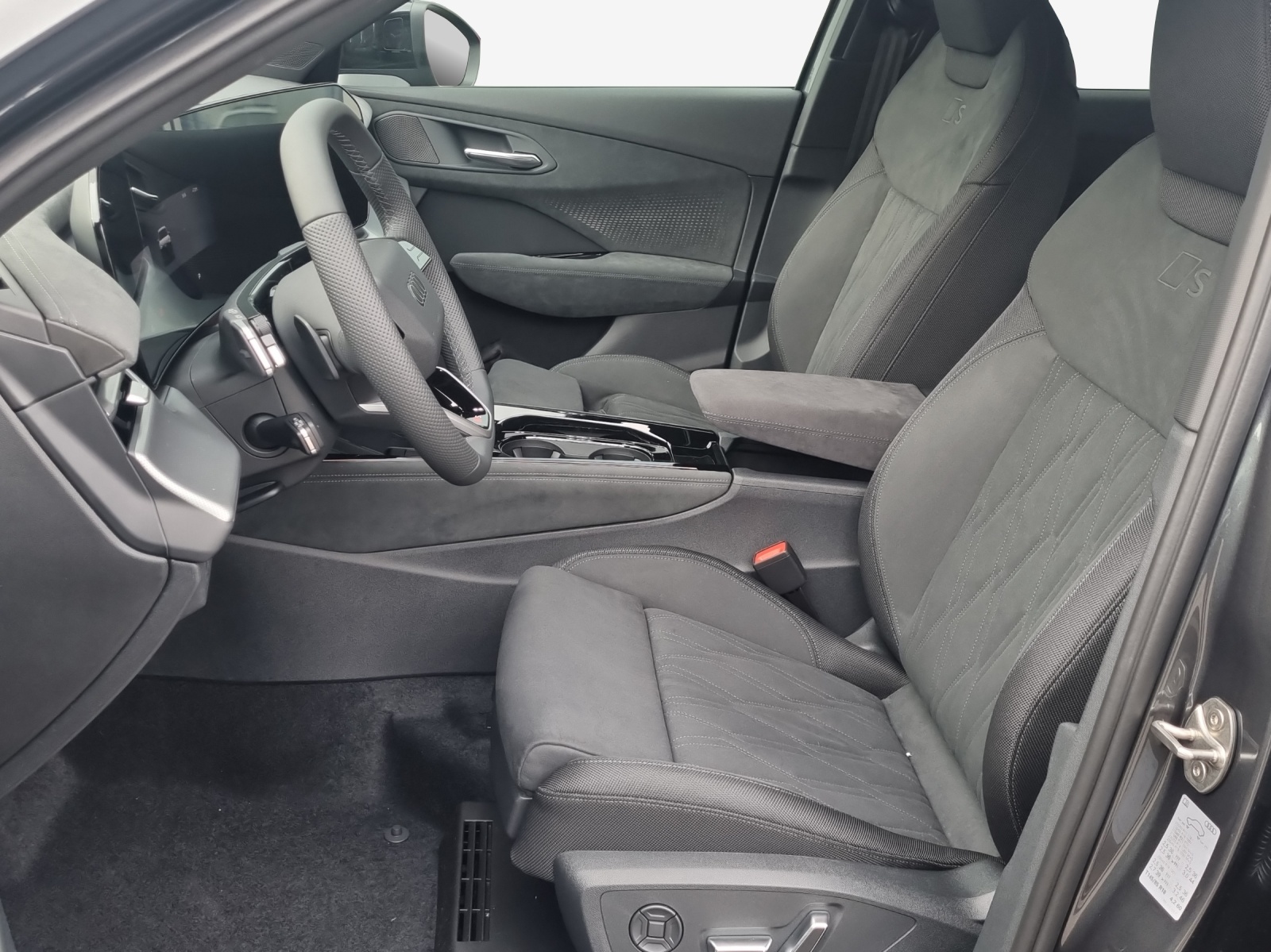 AUDI Q3 SUV TFSI quattro 195 kW S tronic-image-7