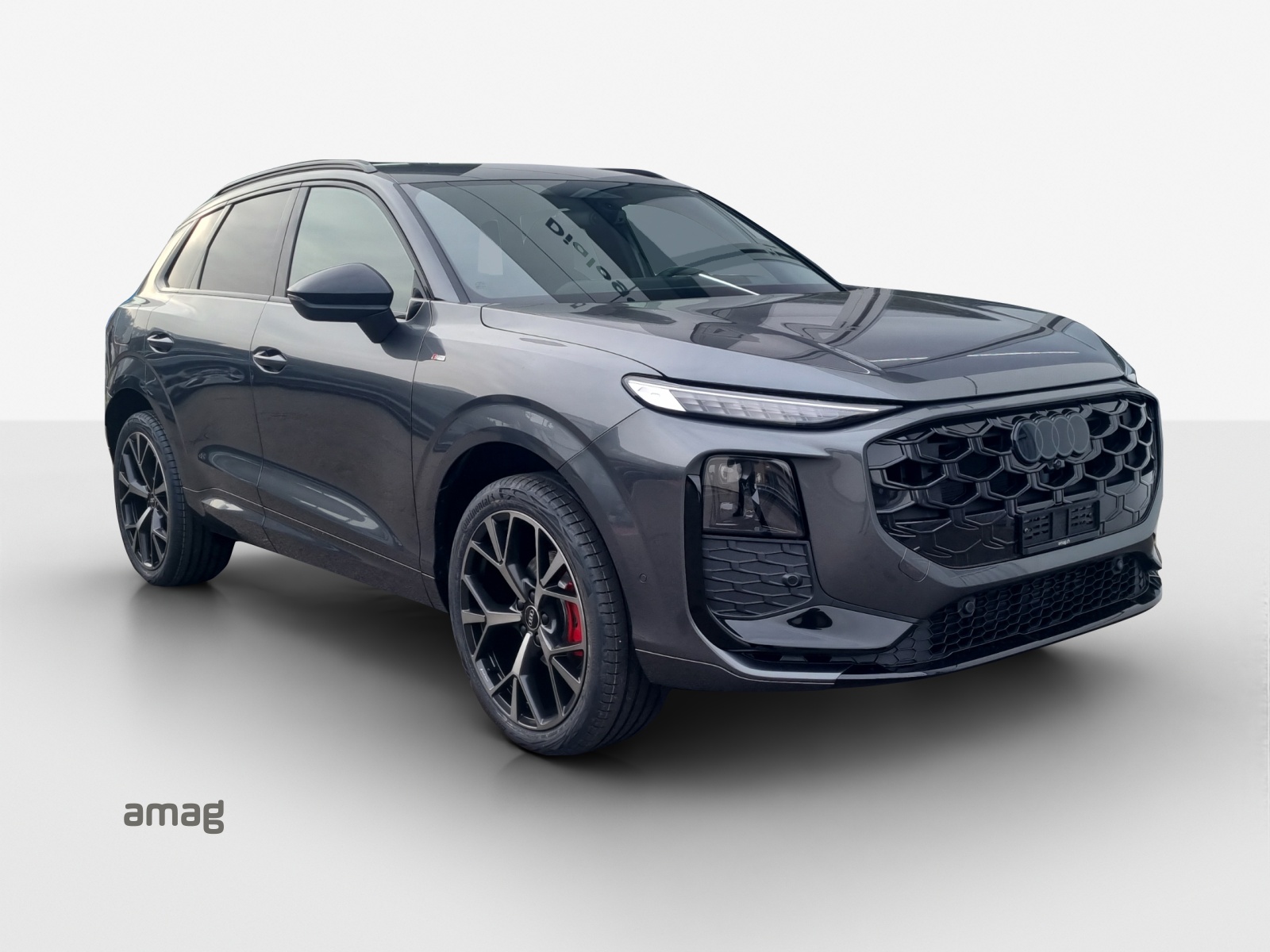 AUDI Q3 SUV TFSI quattro 195 kW S tronic-image-5