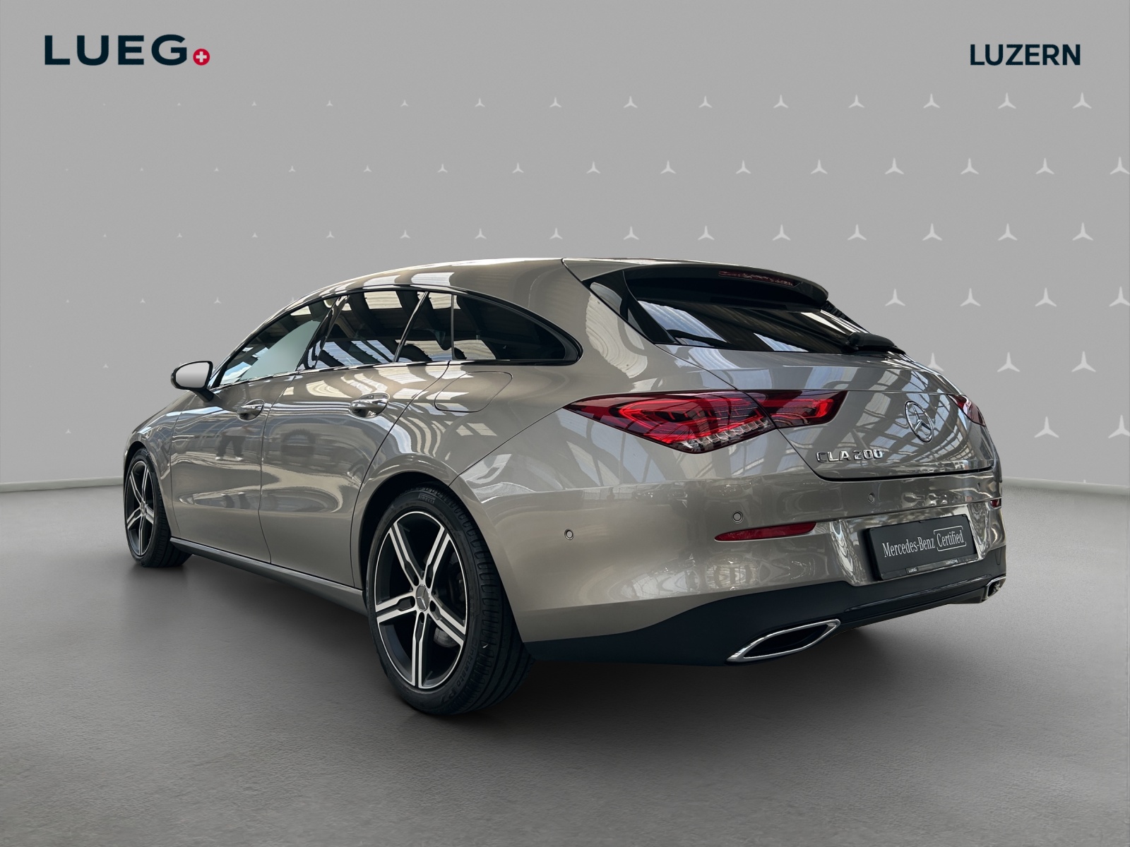 MERCEDES-BENZ CLA Shooting Brake 200 Progressive 7G-DCT-image-2