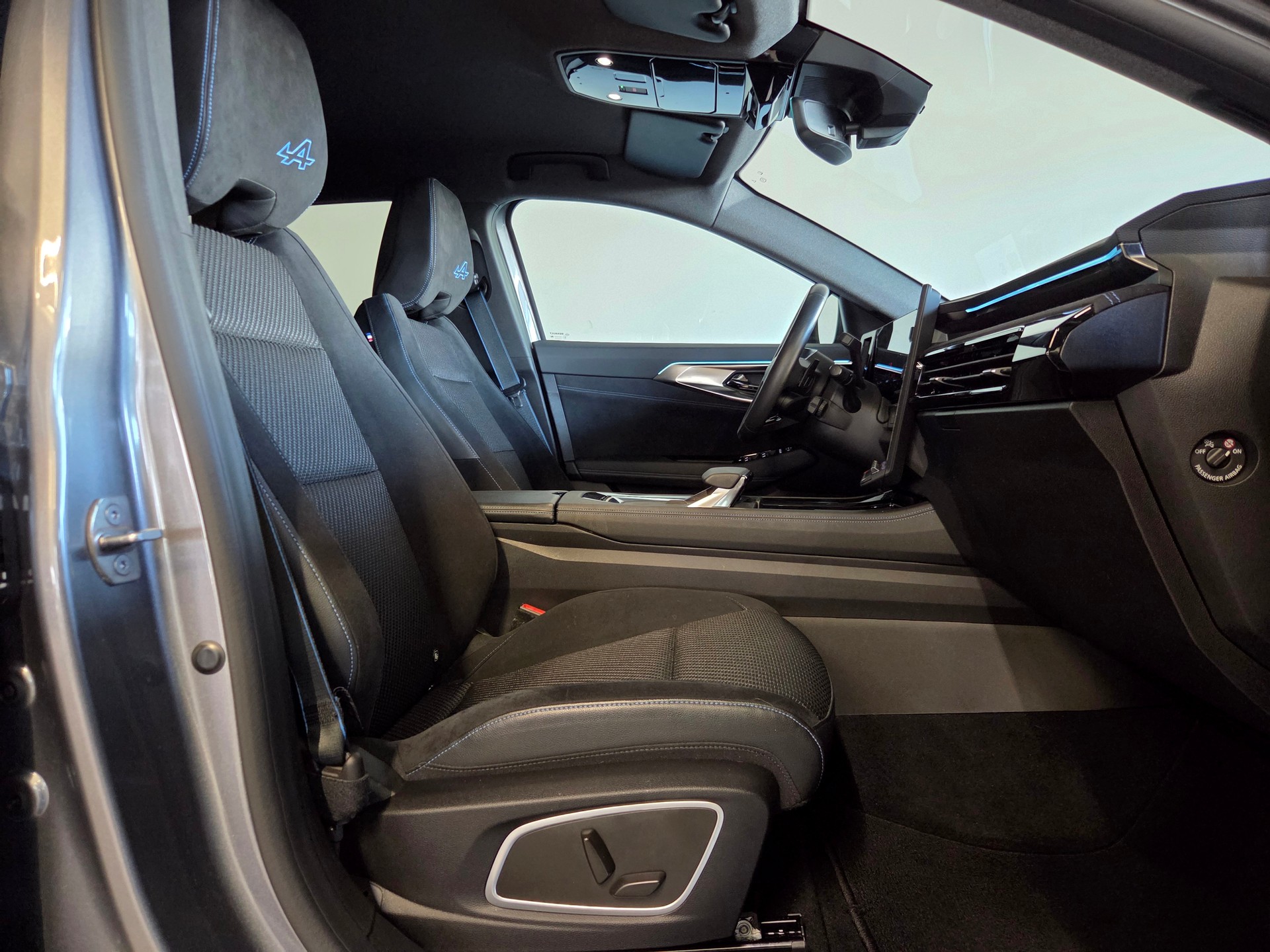 RENAULT Austral 1.2 E-Tech iconic esprit Alpine-image-21