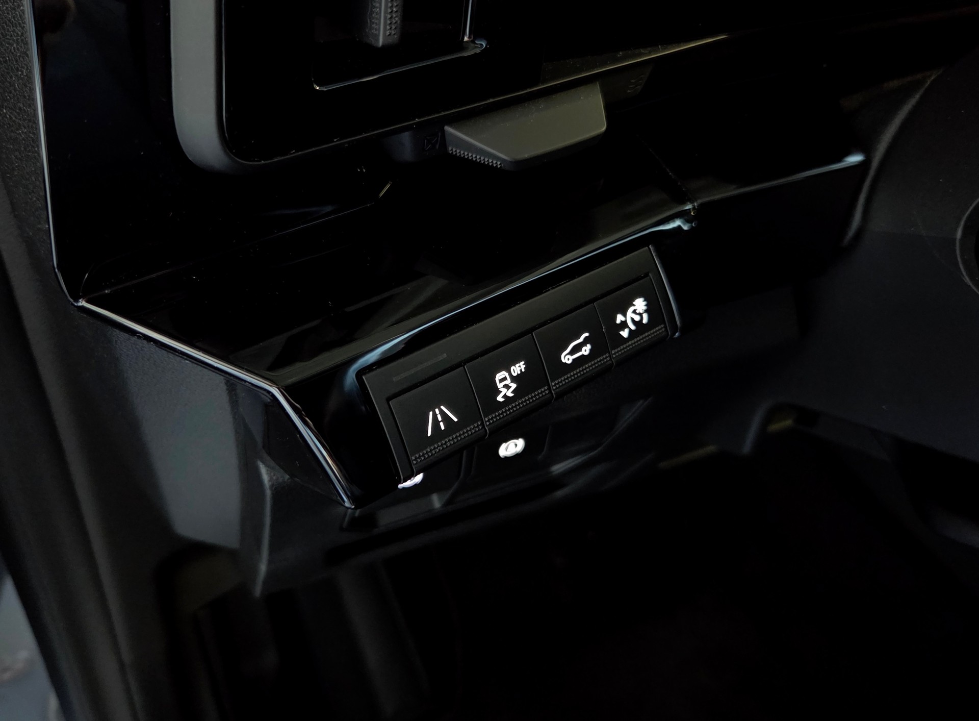 RENAULT Austral 1.2 E-Tech iconic esprit Alpine-image-17