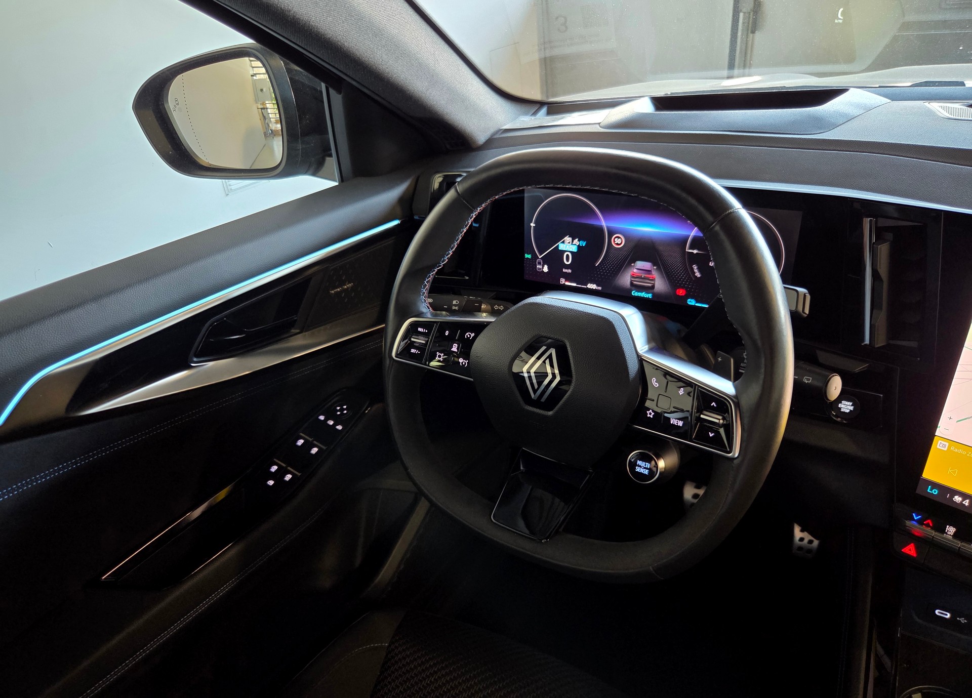 RENAULT Austral 1.2 E-Tech iconic esprit Alpine-image-16