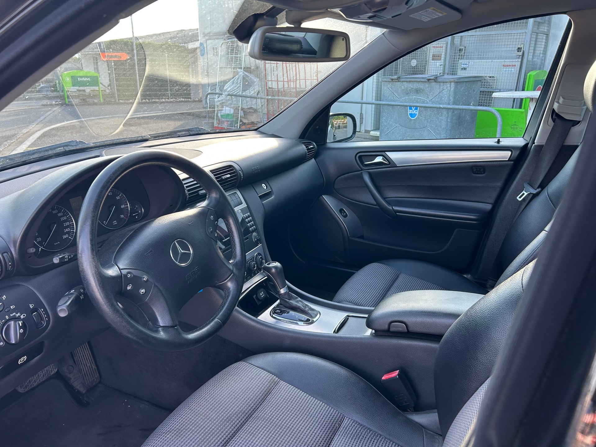 MERCEDES-BENZ C 200 Kompressor Avantgarde Sport Edition-image-11