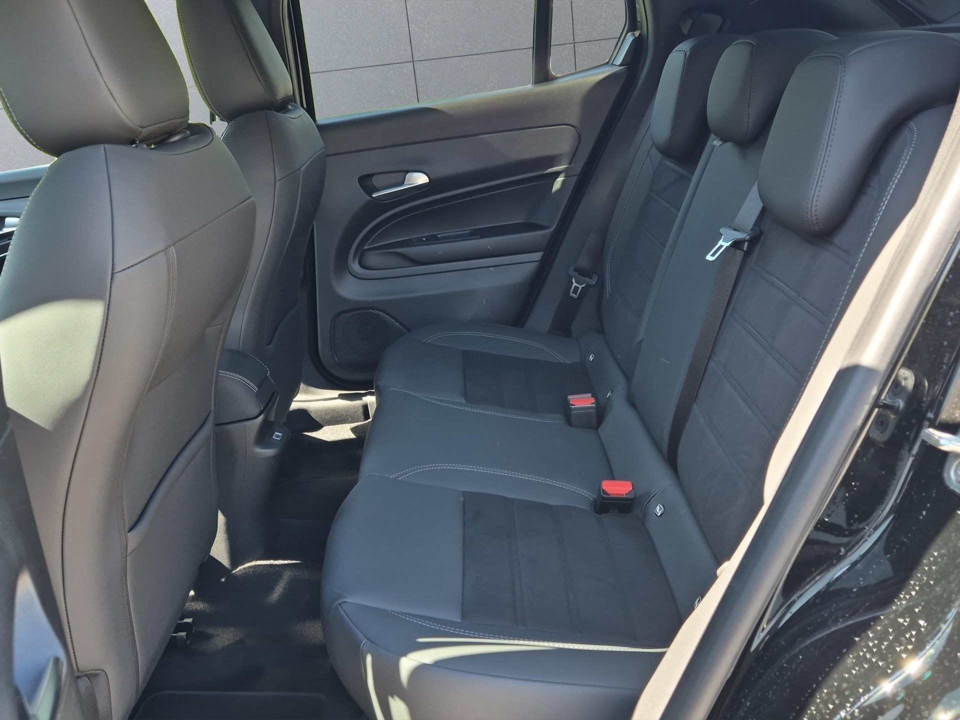 FIAT 600 1.2 Hybrid 145 Sport-image-10