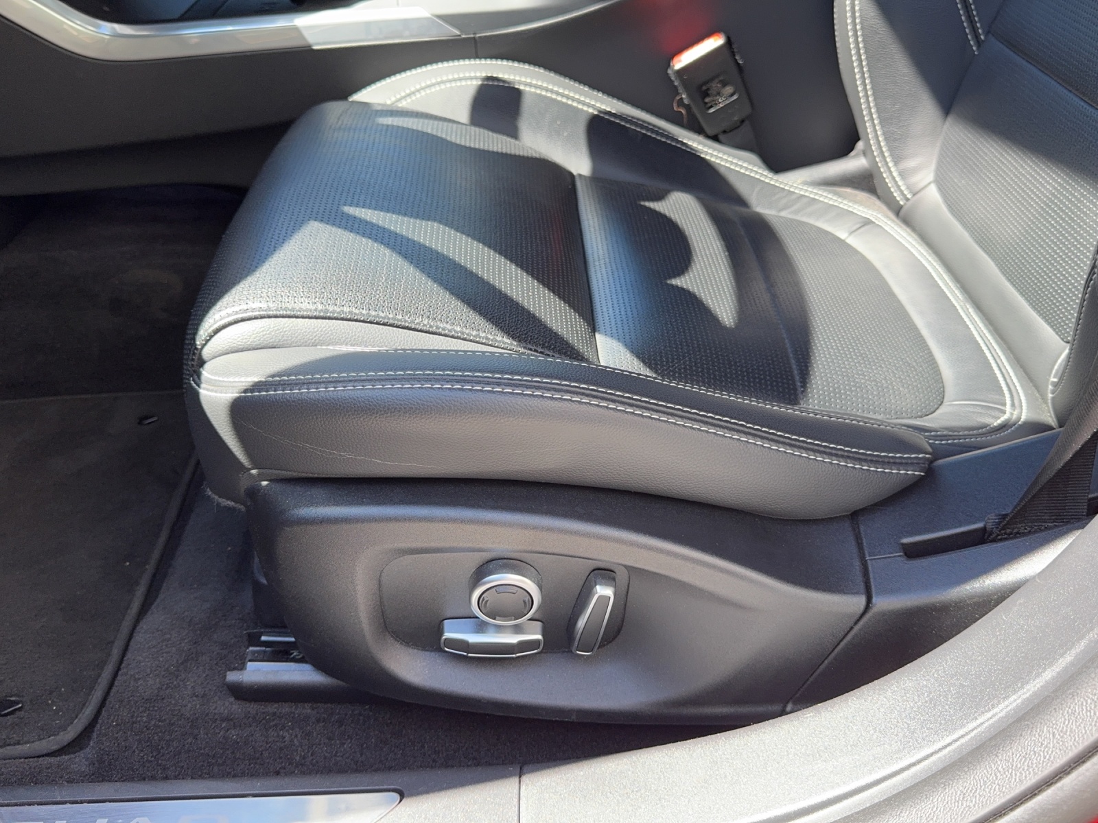 JAGUAR I-Pace EV400 S AWD-image-11