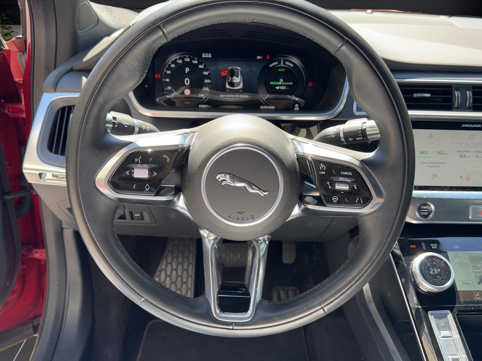 JAGUAR I-Pace EV400 S AWD-image-12