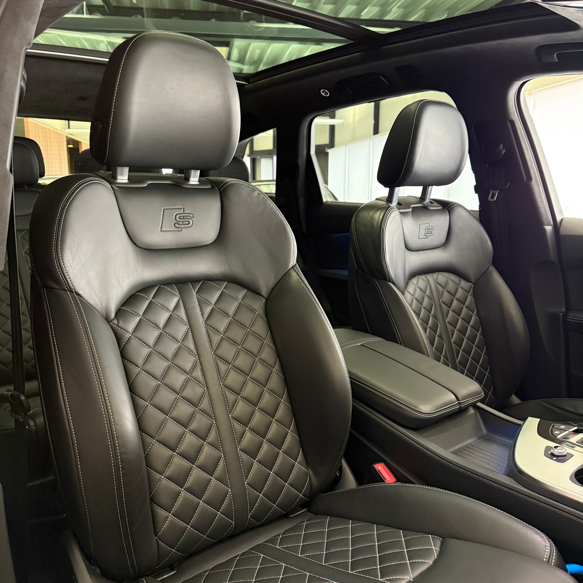 AUDI SQ7 4.0 V8 TDI quattro T-Tronic-image-26