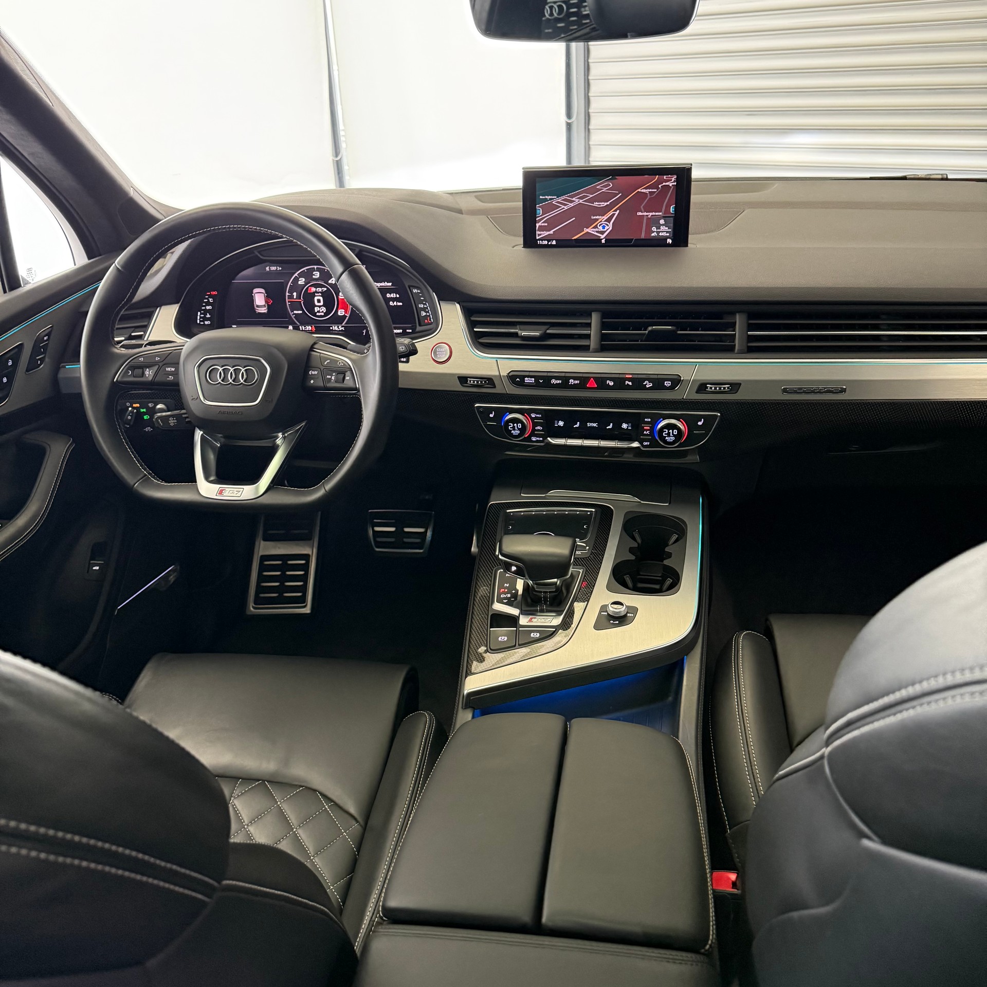 AUDI SQ7 4.0 V8 TDI quattro T-Tronic-image-23