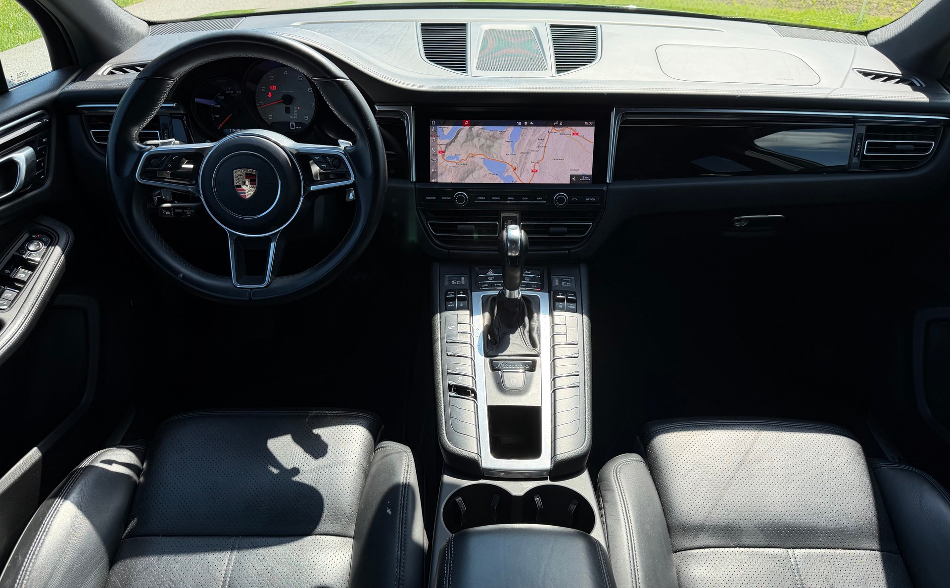 PORSCHE Macan S PDK-image-12