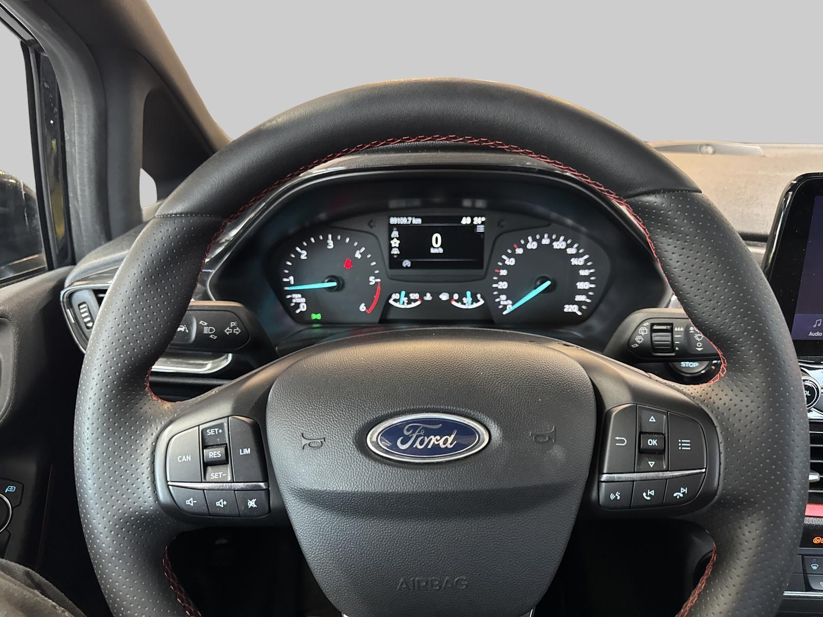 FORD Fiesta 1.5 TDCi ST Line-image-5