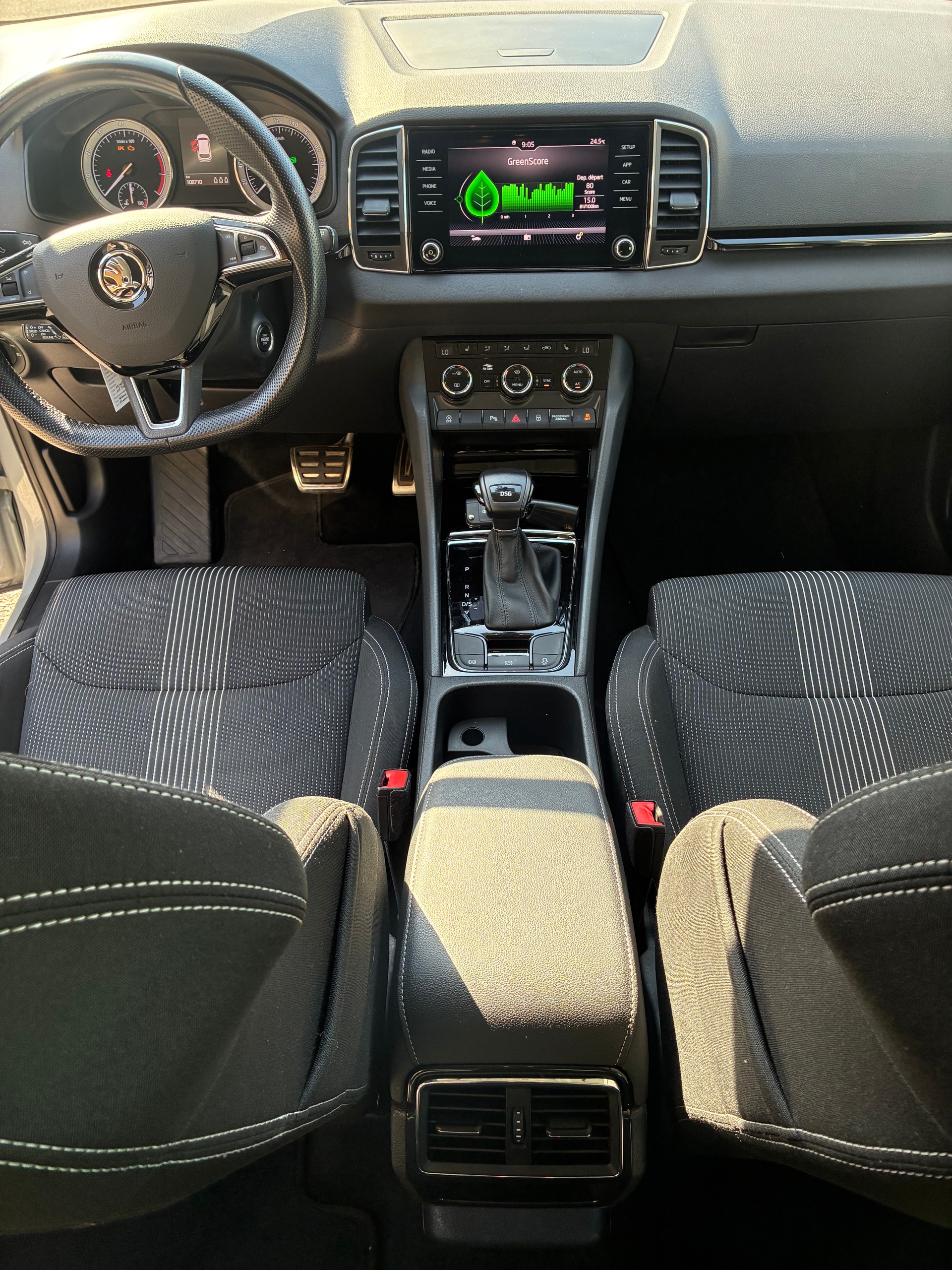 SKODA Karoq 1.5 TSI ACT Ambition DSG-image-5