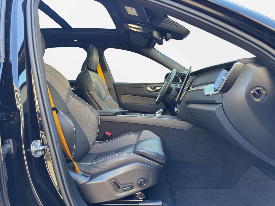 VOLVO XC60 T8 eAWD PluginHybrid Polestar Geartronic-image-11