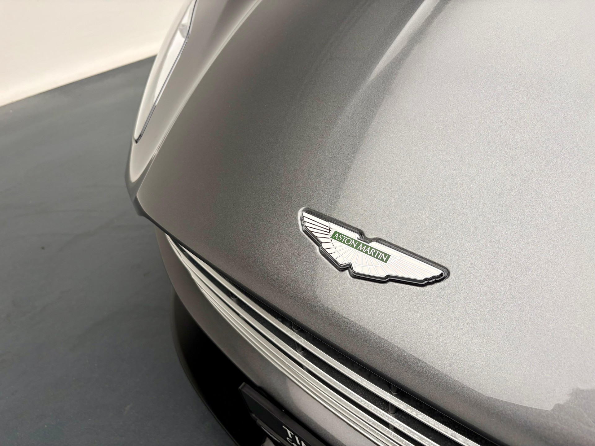 ASTON MARTIN DB11 Coupé 5.2 V12 Bi-Turbo Launch Ed.-image-21