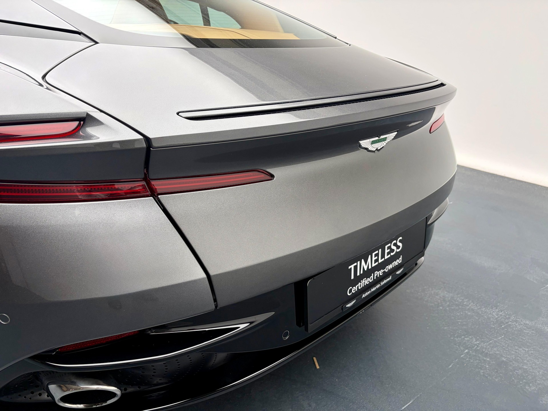 ASTON MARTIN DB11 Coupé 5.2 V12 Bi-Turbo Launch Ed.-image-22