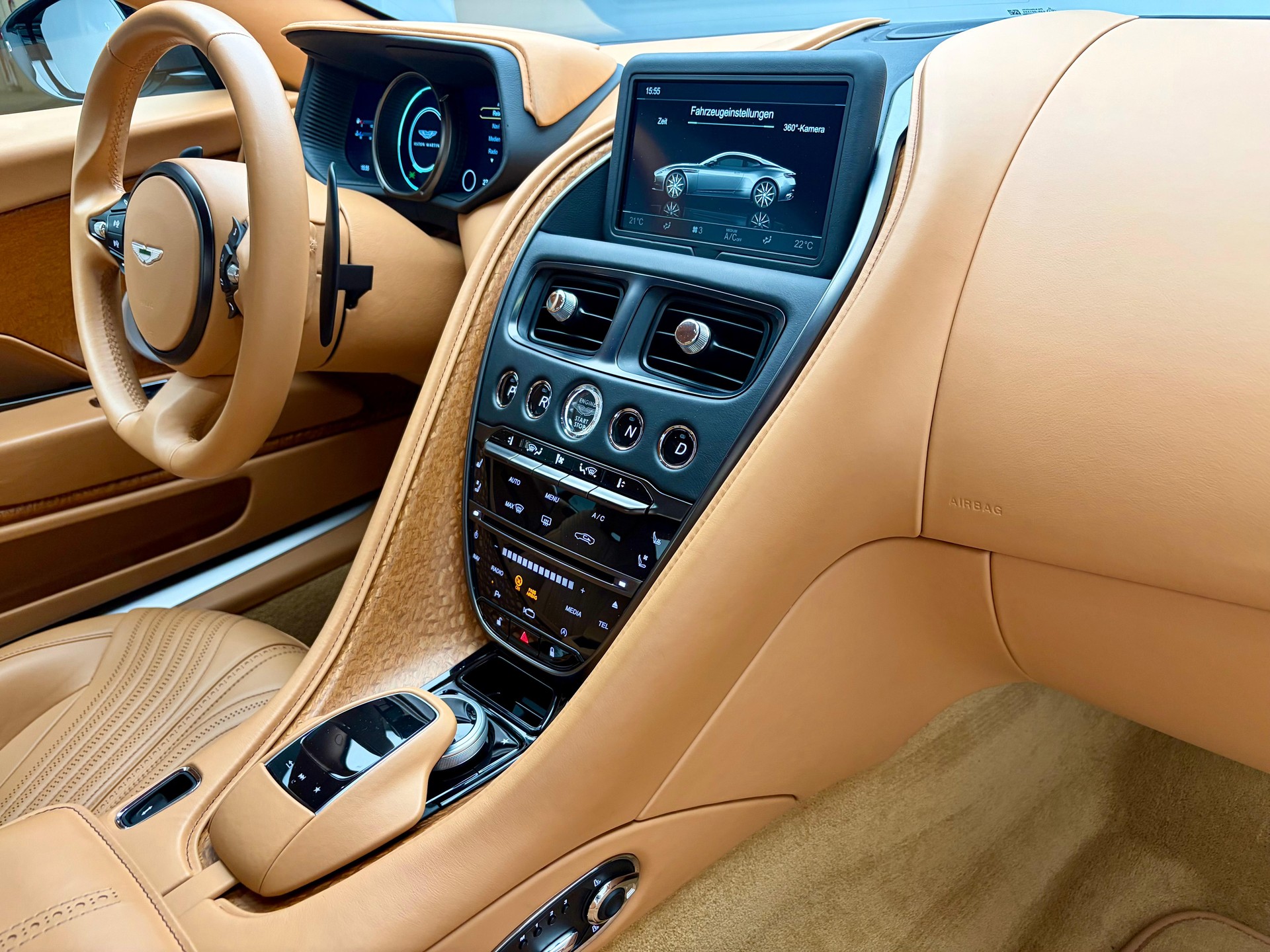 ASTON MARTIN DB11 Coupé 5.2 V12 Bi-Turbo Launch Ed.-image-9