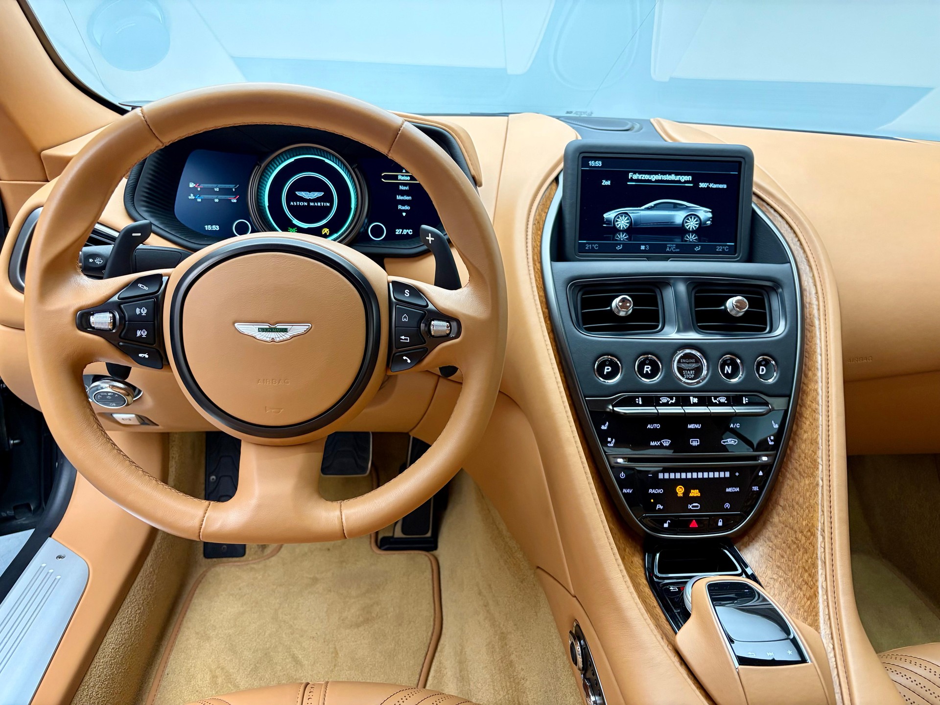 ASTON MARTIN DB11 Coupé 5.2 V12 Bi-Turbo Launch Ed.-image-4