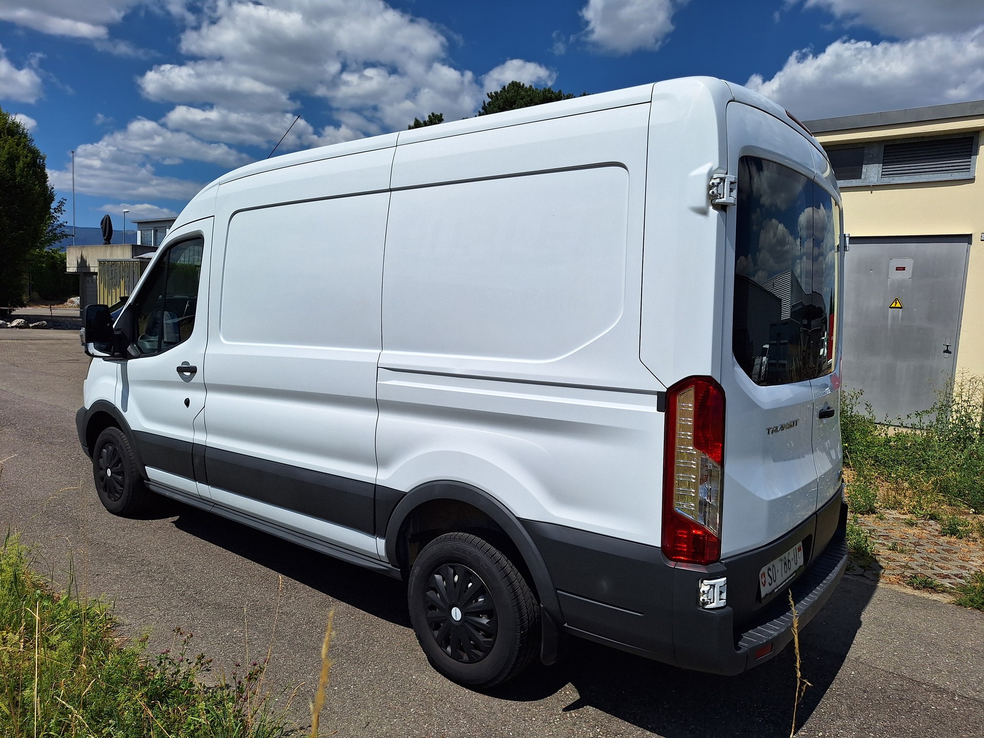 FORD Transit Van 310 L2 Trend 2.0 TDCi 105 FWD-image-4