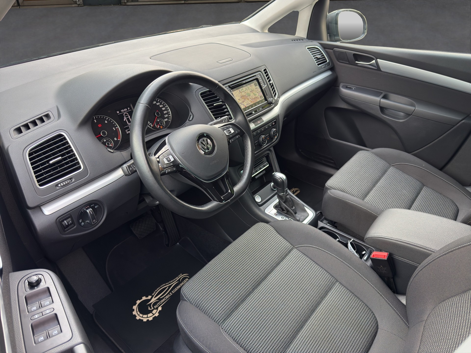 VW Sharan 2.0 TDI SCR Comfortline DSG 4m-image-8