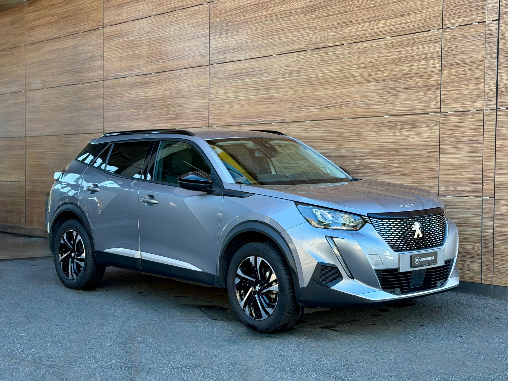PEUGEOT 2008 1.2 PureTech Allure Pack EAT8-image-1