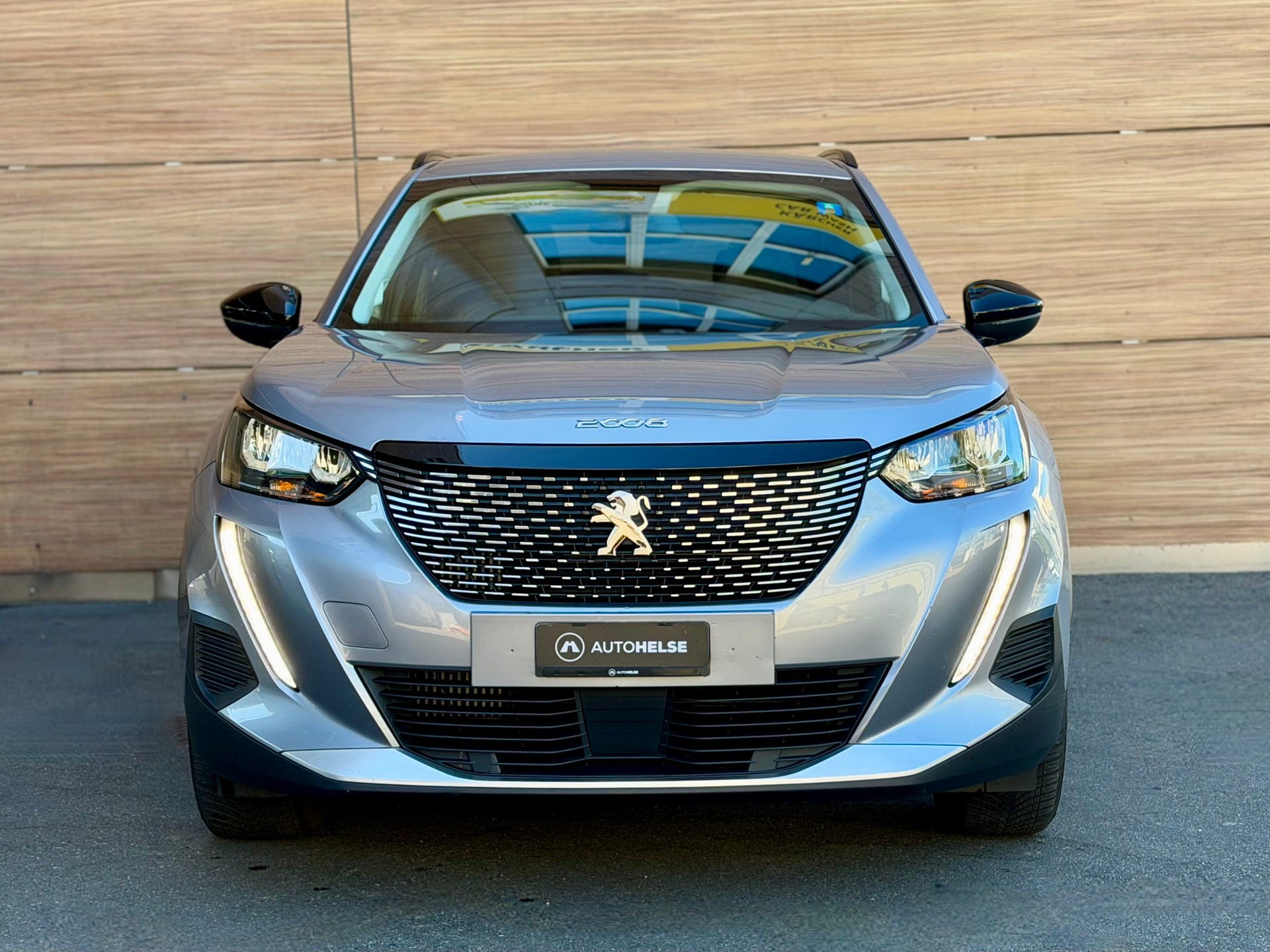PEUGEOT 2008 1.2 PureTech Allure Pack EAT8-image-2