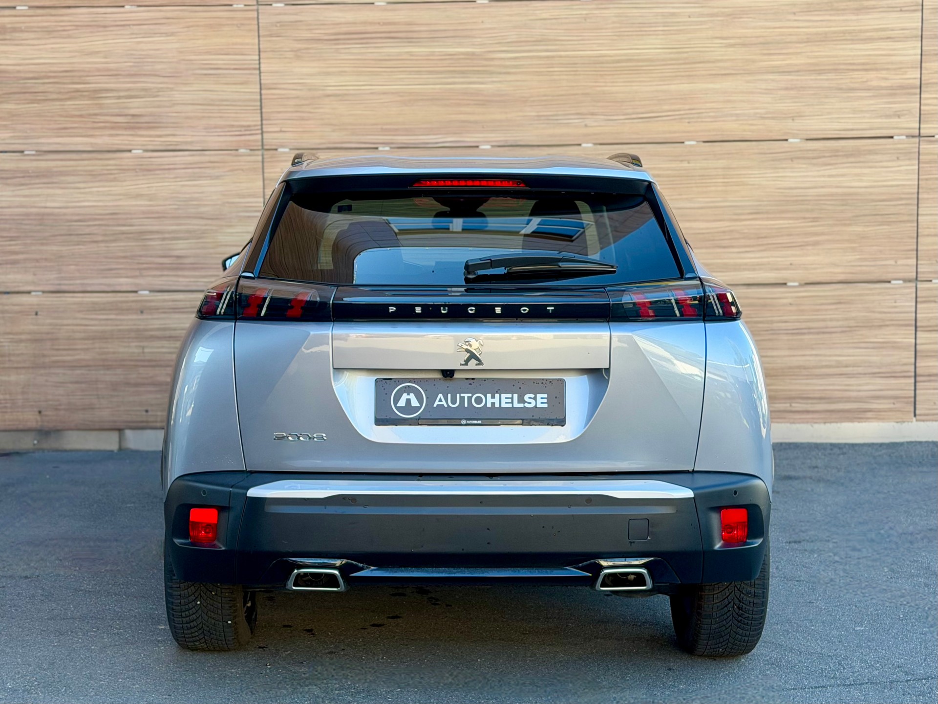 PEUGEOT 2008 1.2 PureTech Allure Pack EAT8-image-3