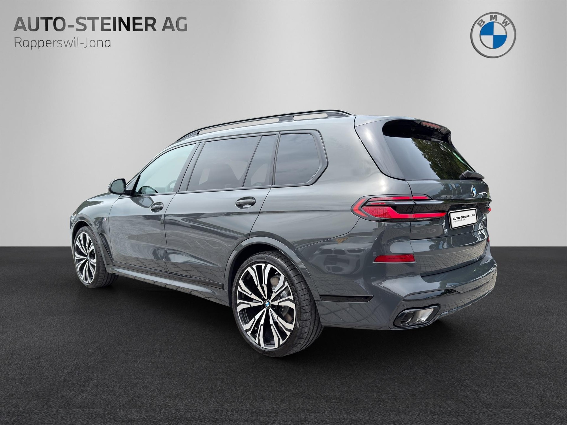 BMW X7 40d xDrive SAG-showroom-element-2