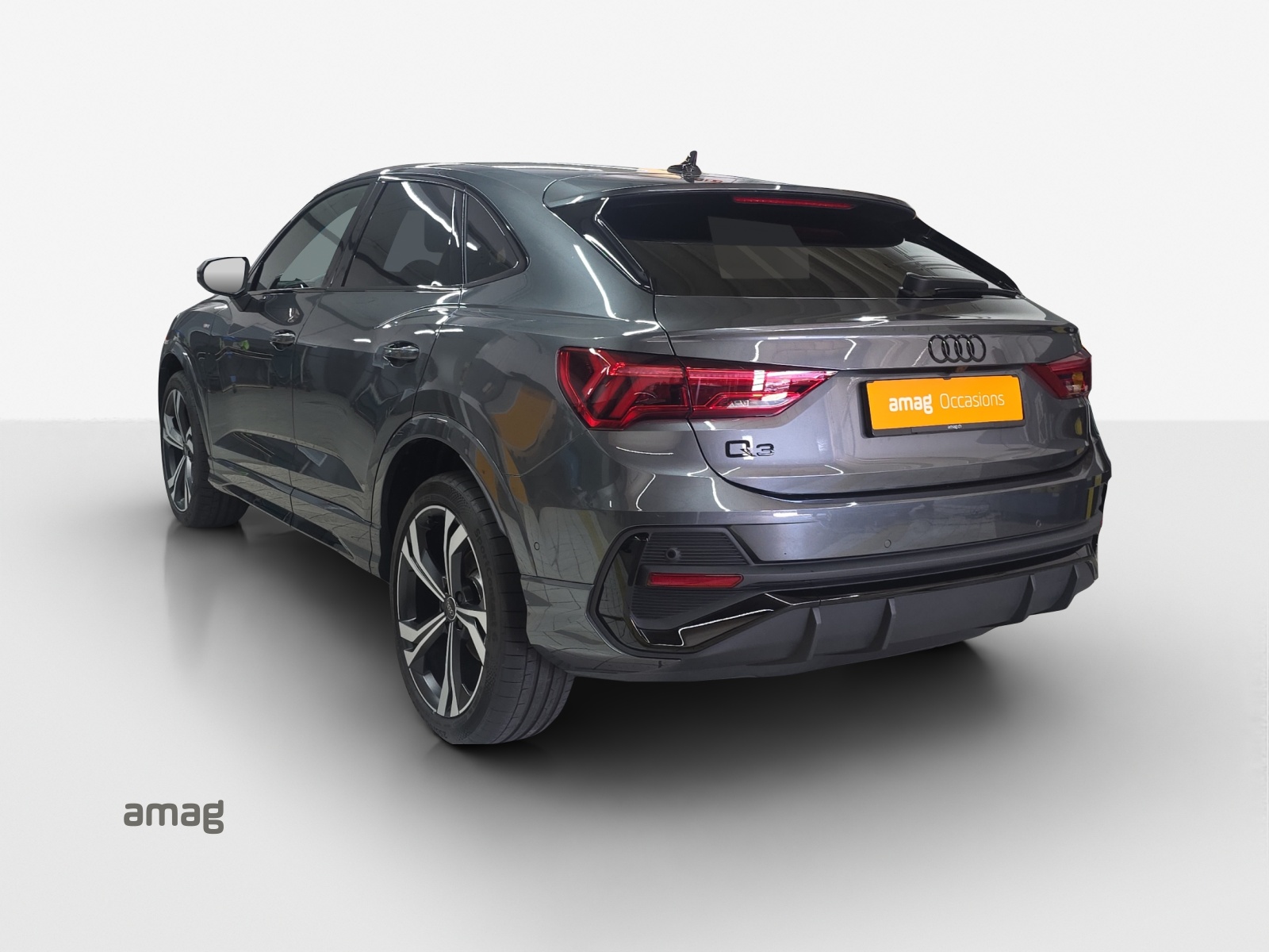 AUDI Q3 Sportback 35 TFSI S line Attraction S-tronic-showroom-element-2