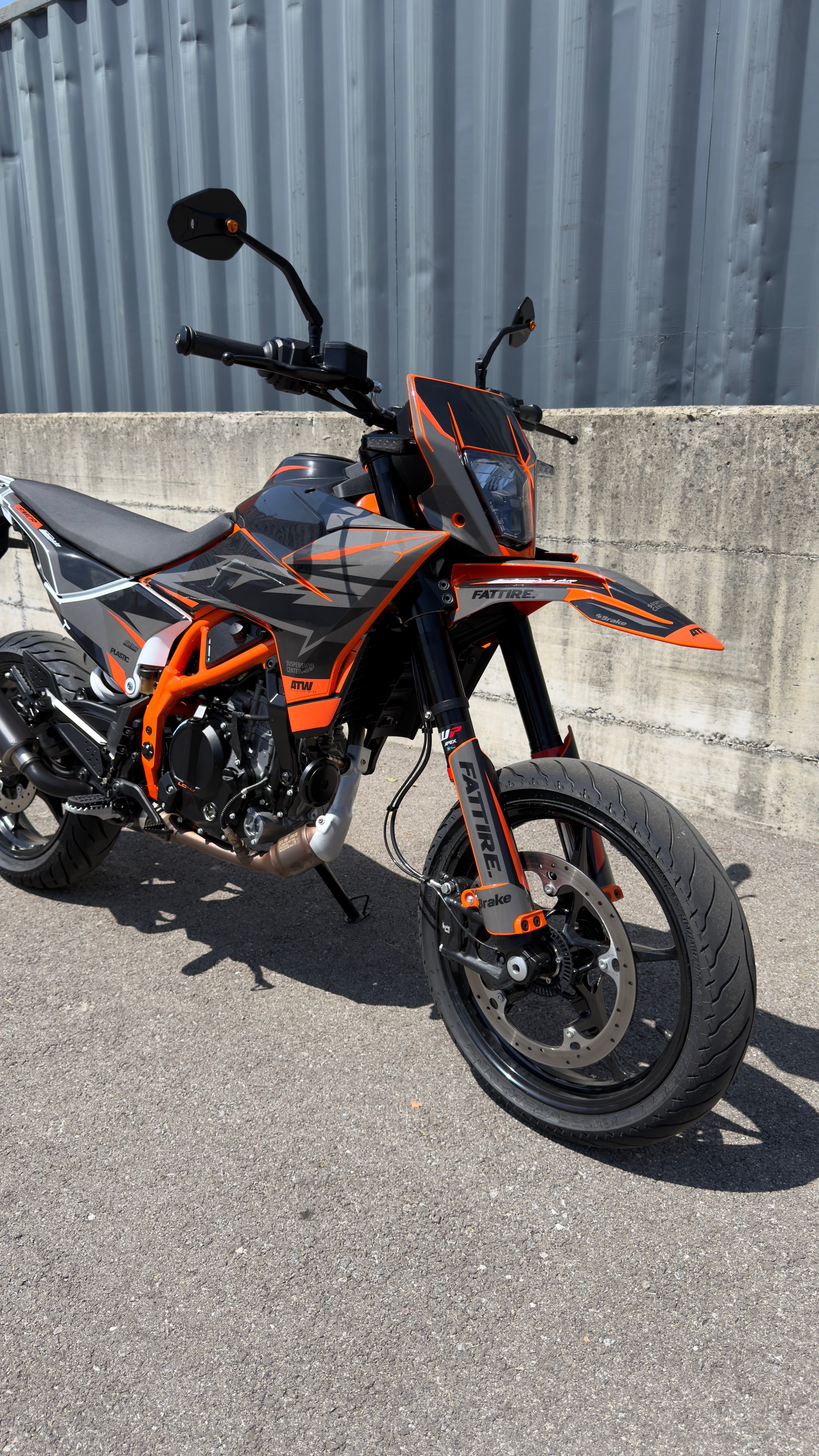KTM 125 SMC R-image-2