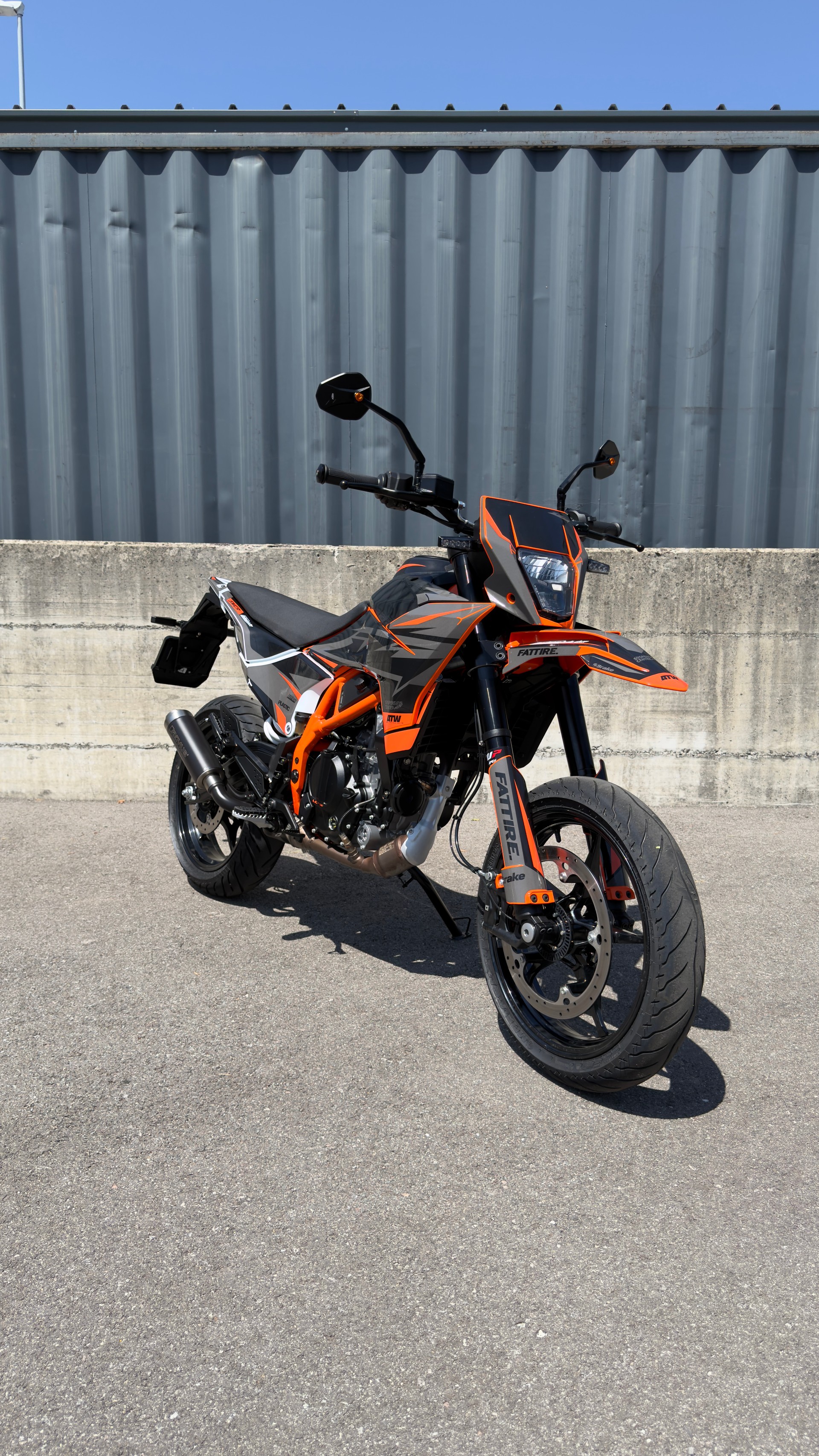 KTM 125 SMC R-image-0