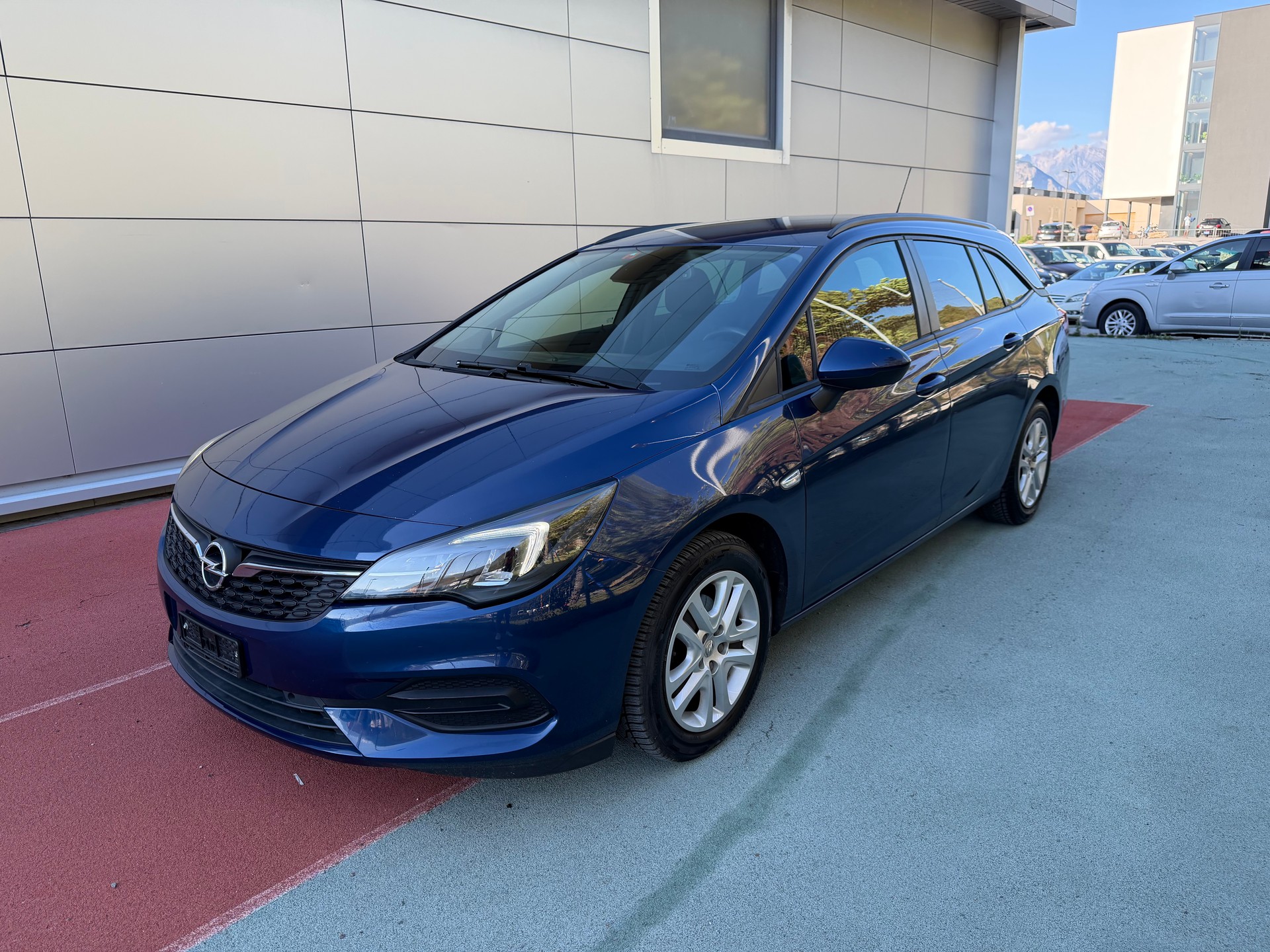 OPEL Astra Sports Tourer 1.2i Turbo GS-Line