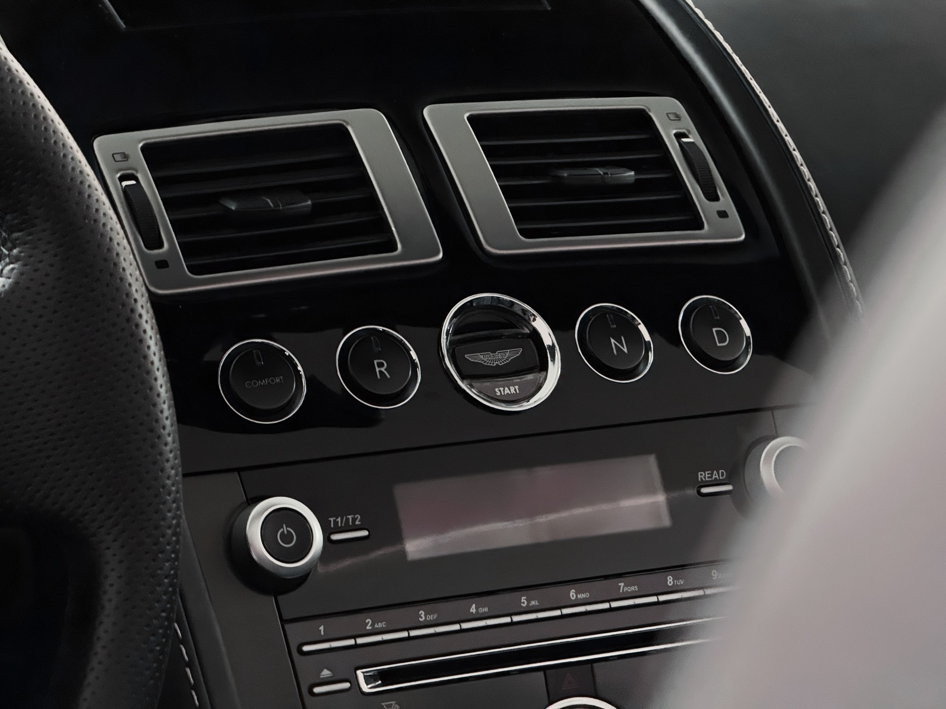 ASTON MARTIN V8 Vantage 4.7 Sportshift-image-22