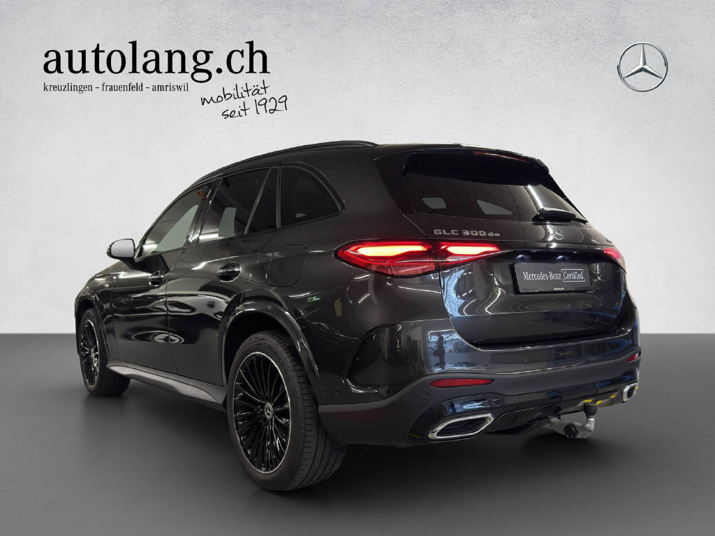 MERCEDES-BENZ GLC 300 de AMG Line 4Matic EQ Star-showroom-element-2