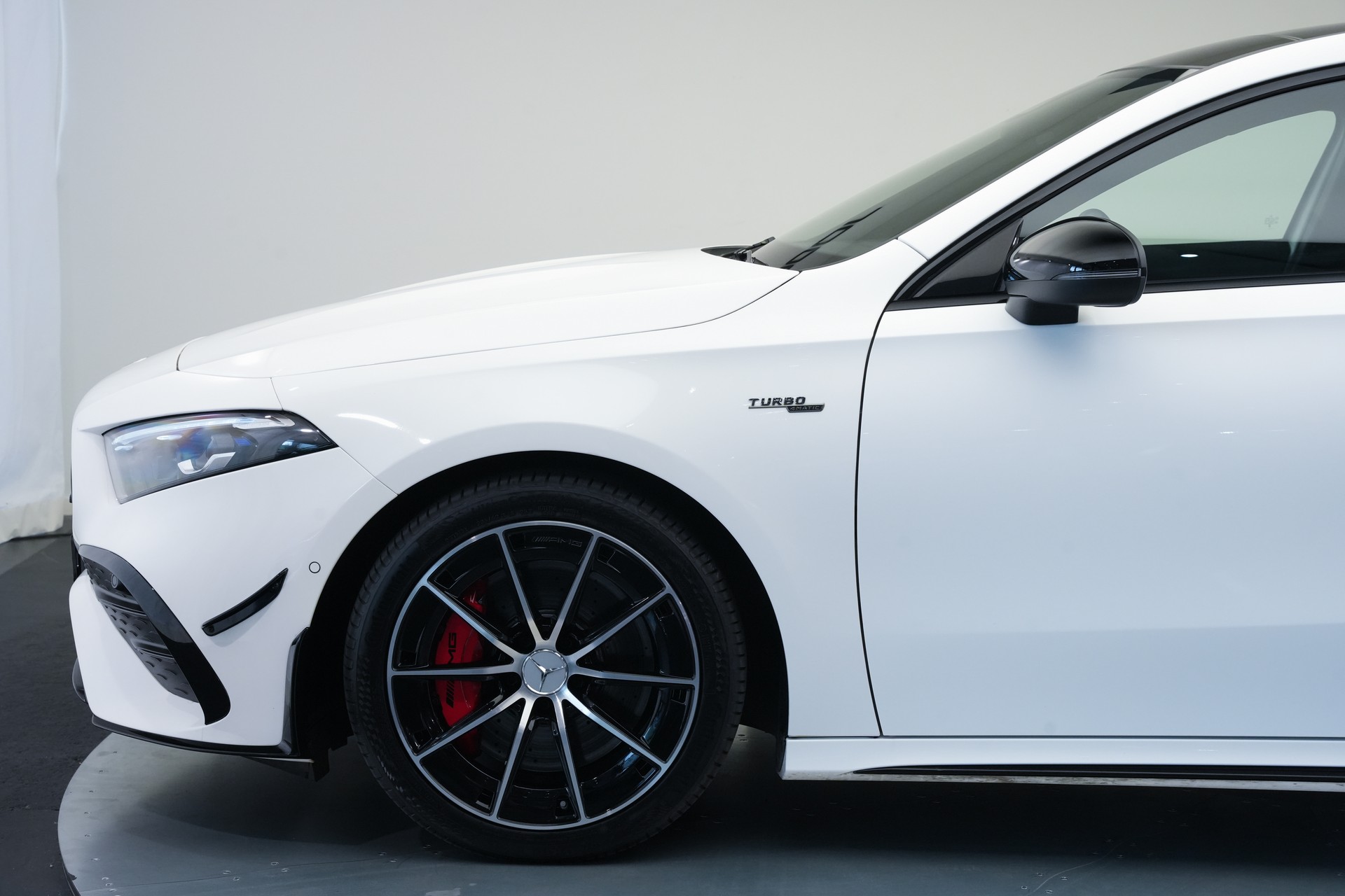 MERCEDES-BENZ A AMG 35 4Matic+ 8G-DCT *Performance Sitze* *Facelift*-image-45
