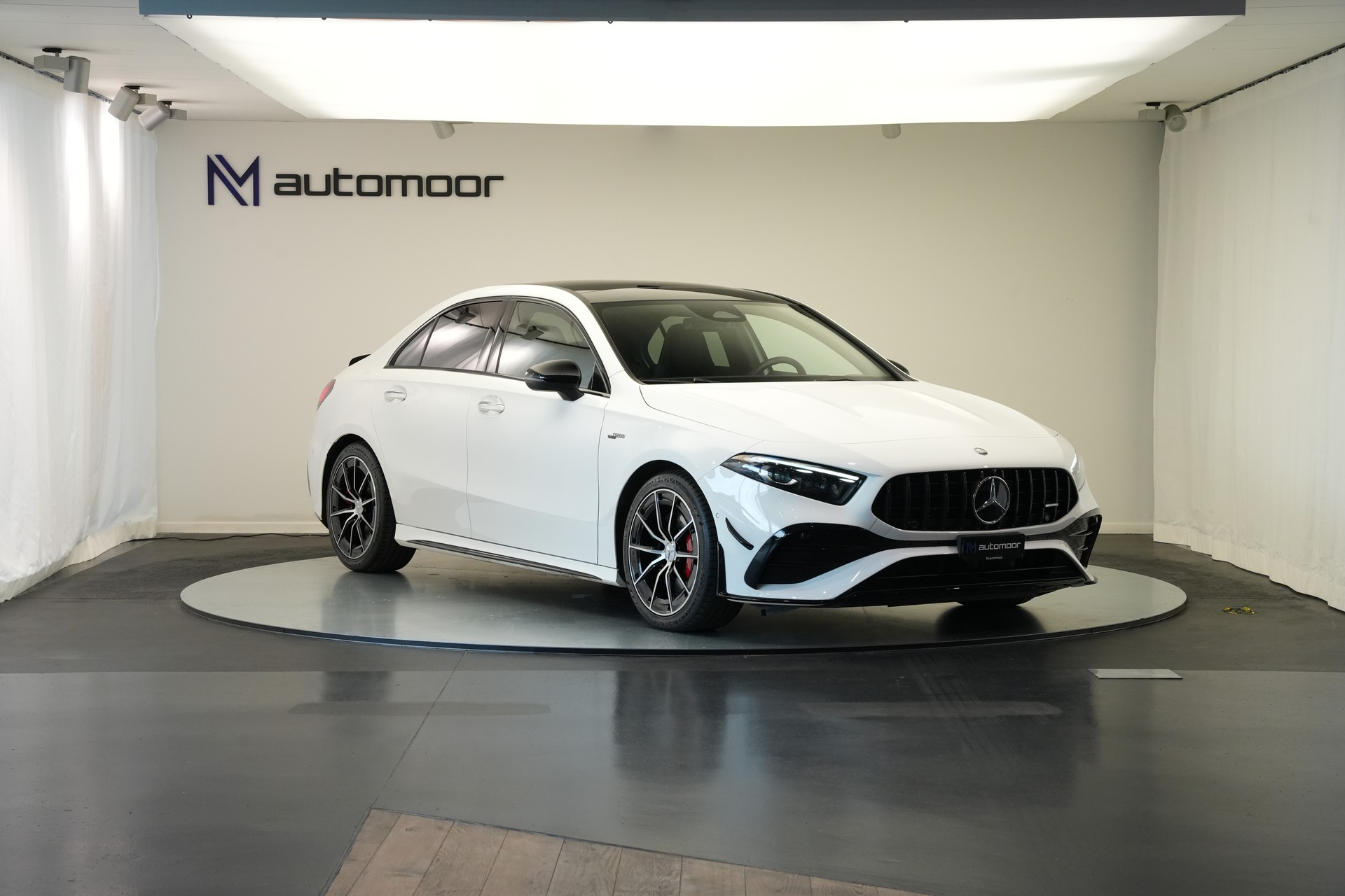 MERCEDES-BENZ A AMG 35 4Matic+ 8G-DCT *Performance Sitze* *Facelift*-showroom-element-2