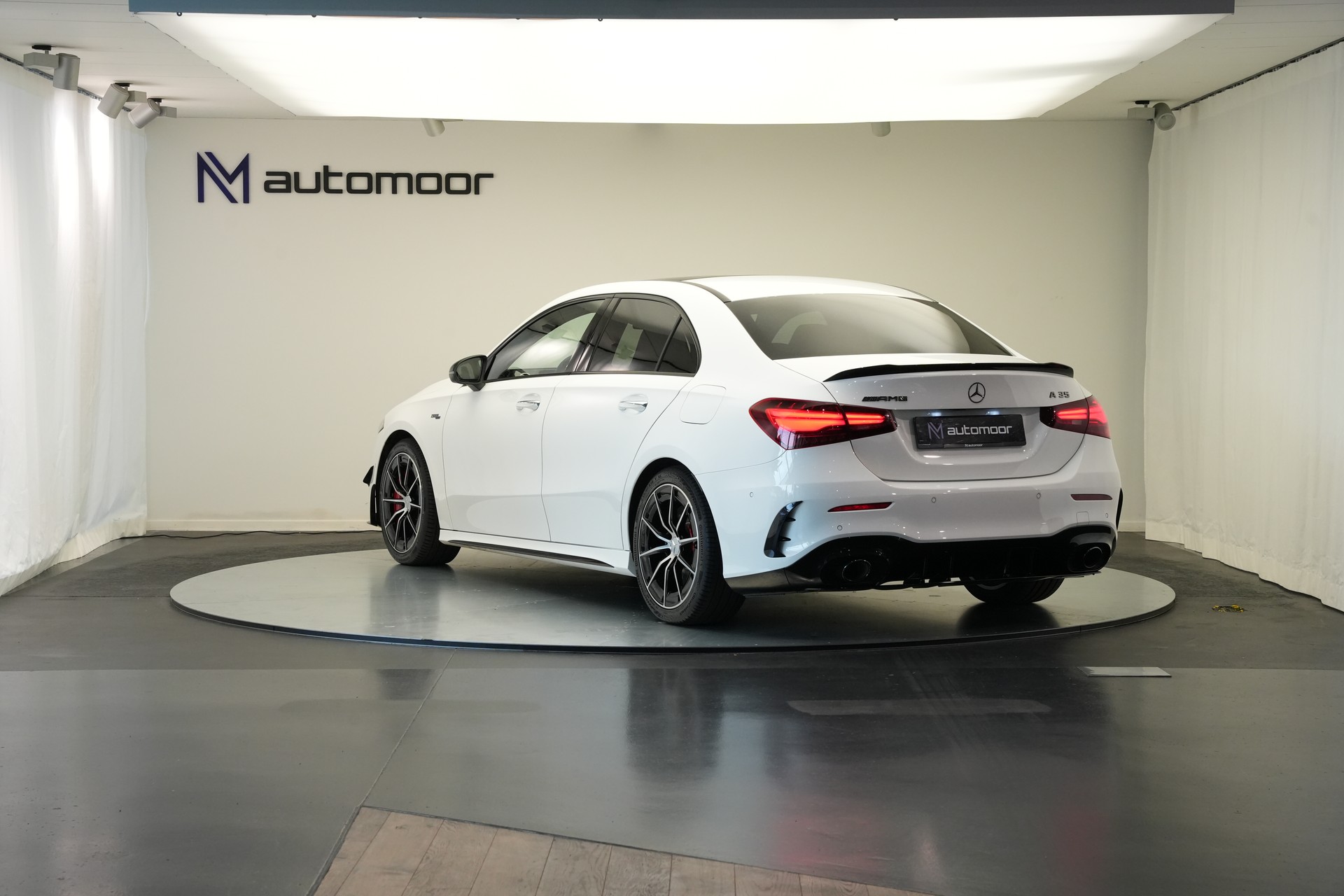 MERCEDES-BENZ A AMG 35 4Matic+ 8G-DCT *Performance Sitze* *Facelift*-image-6