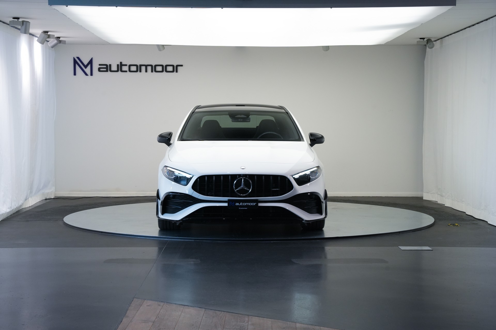 MERCEDES-BENZ A AMG 35 4Matic+ 8G-DCT *Performance Sitze* *Facelift*-showroom-element-1