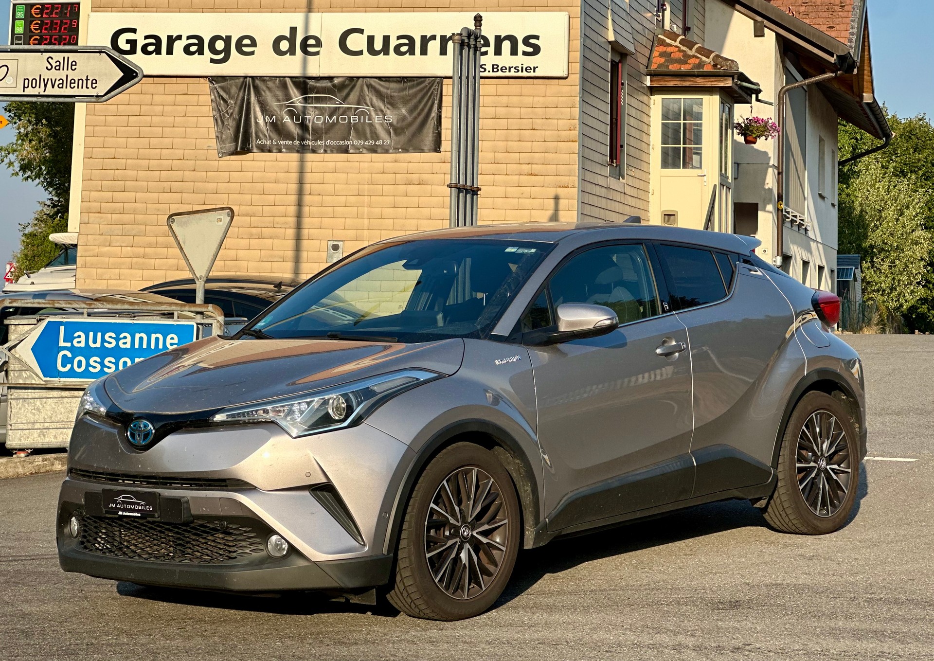 TOYOTA C-HR 1.8 HSD Premium CVT