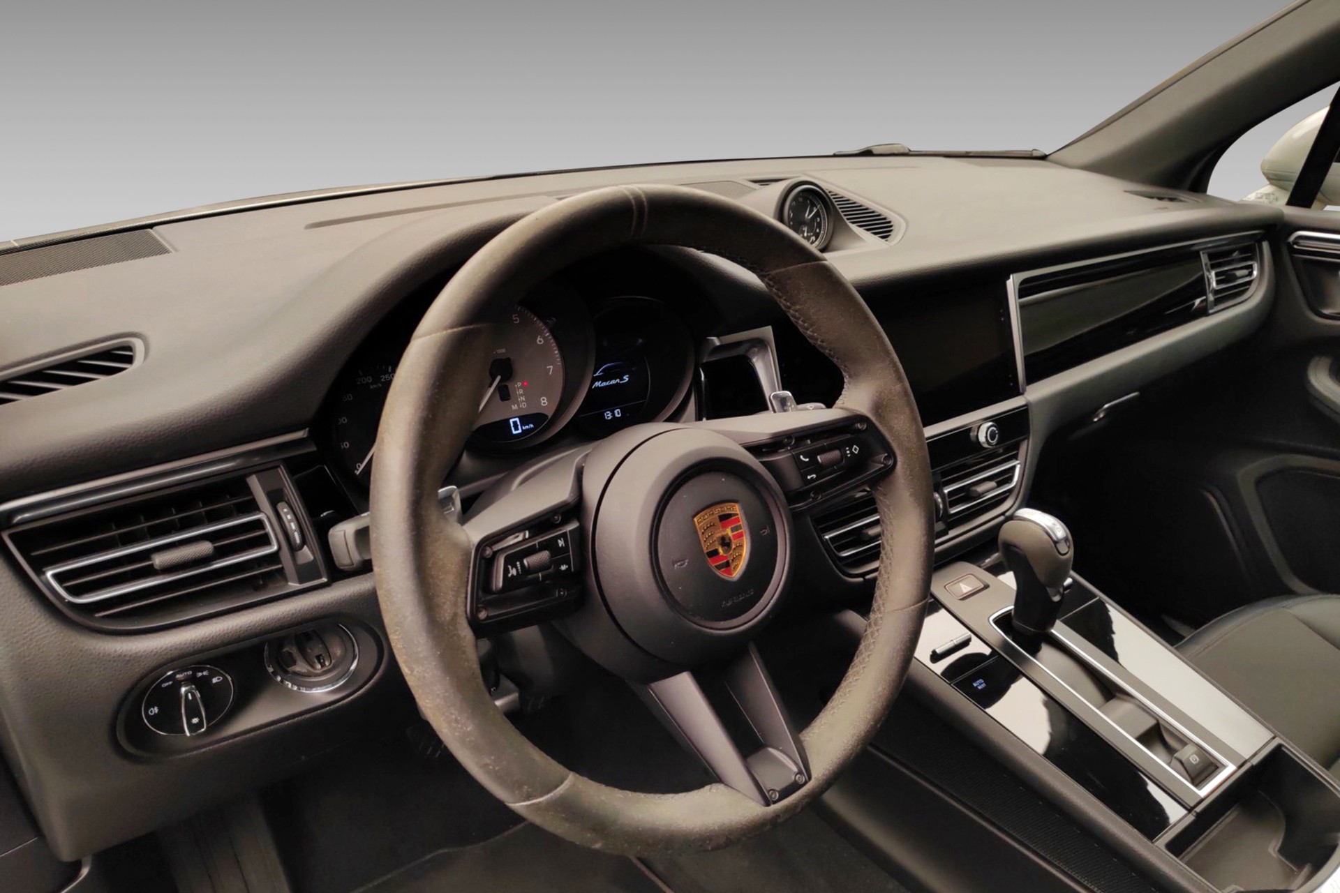 PORSCHE Macan S-image-17