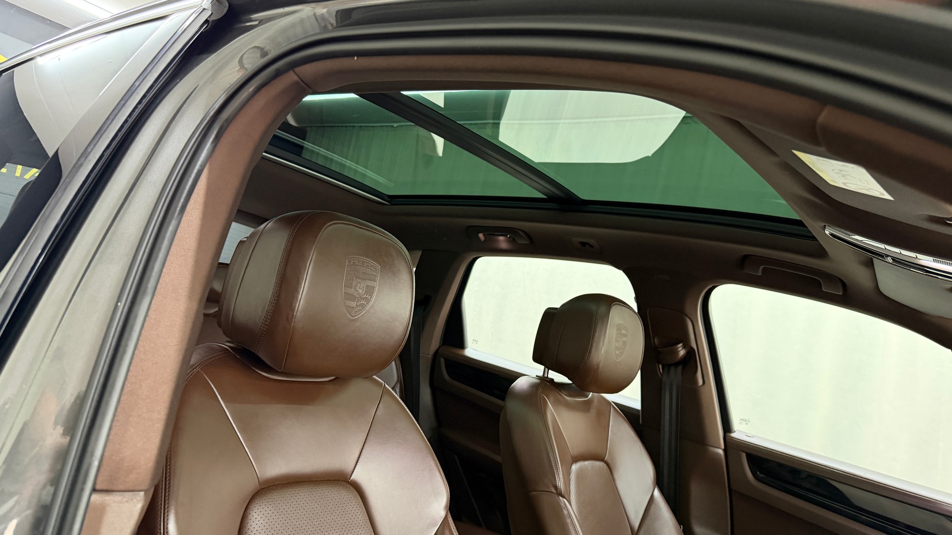 PORSCHE Cayenne S-image-11
