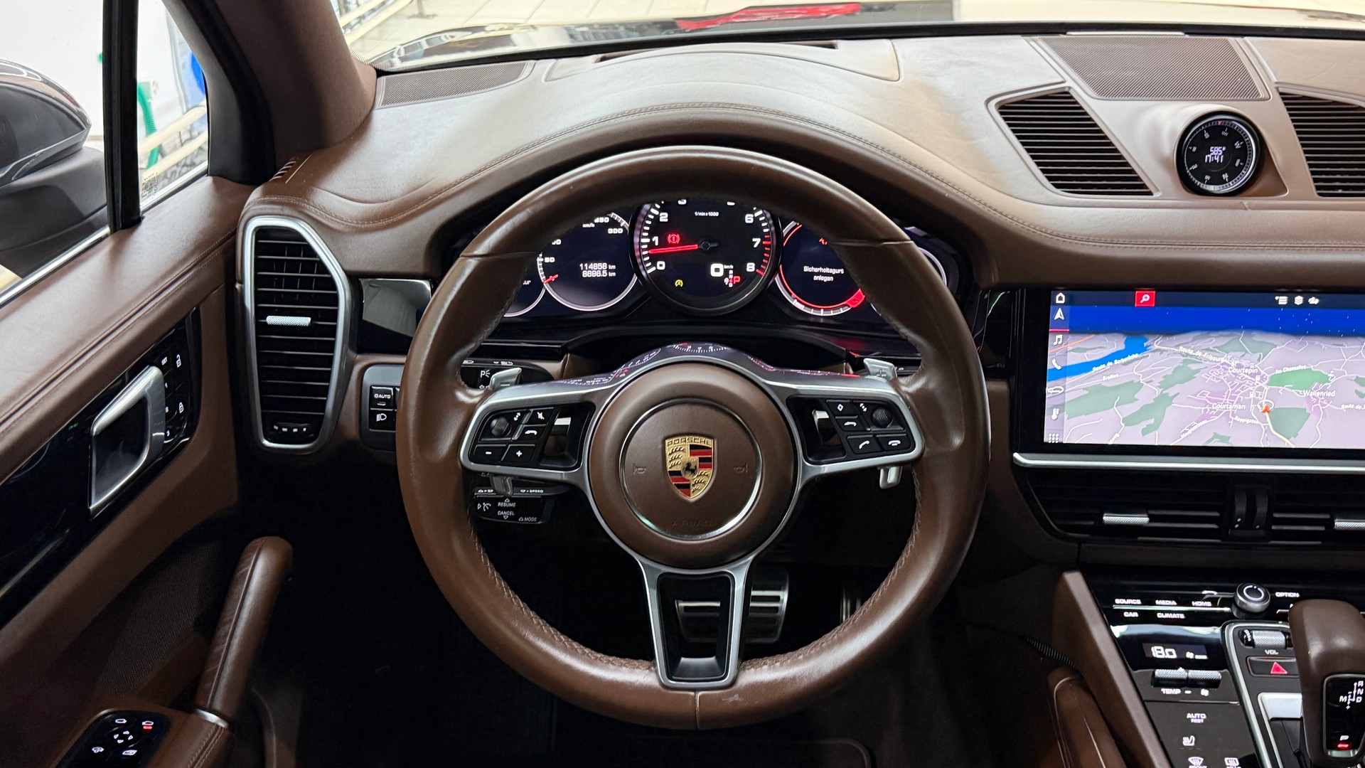 PORSCHE Cayenne S-image-12