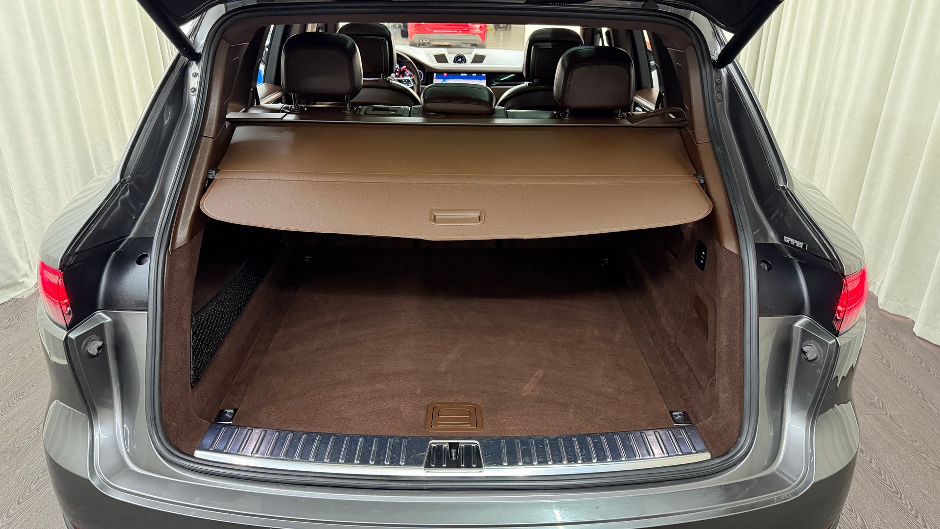PORSCHE Cayenne S-image-17
