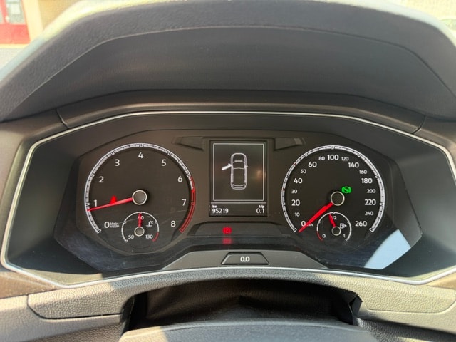 VW T-Roc 2.0 TSI Advance DSG 4Motion-image-8
