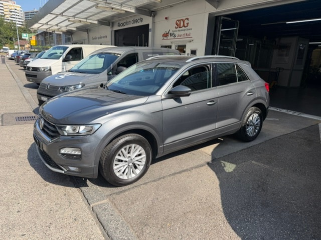 VW T-Roc 2.0 TSI Advance DSG 4Motion-image-2