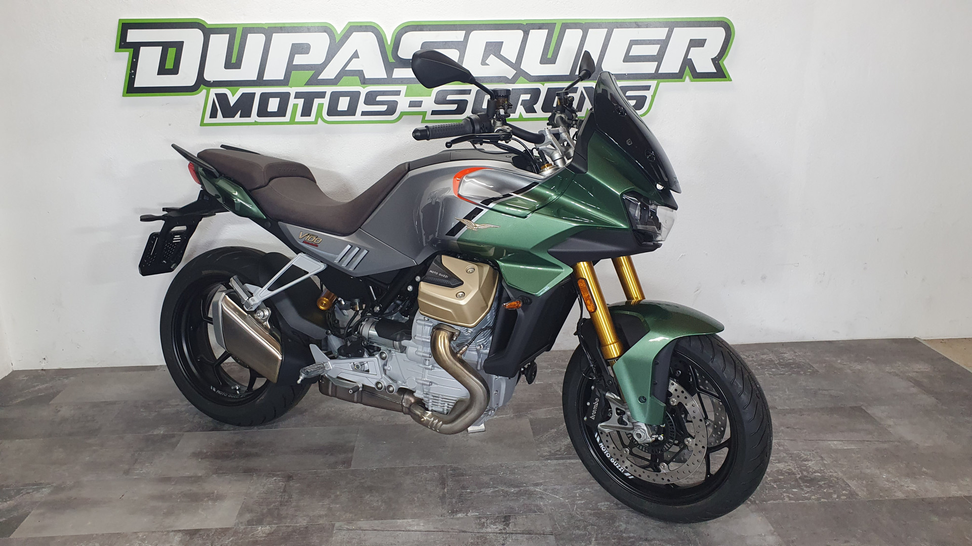 MOTO GUZZI V100 Mandello S-showroom-element-2