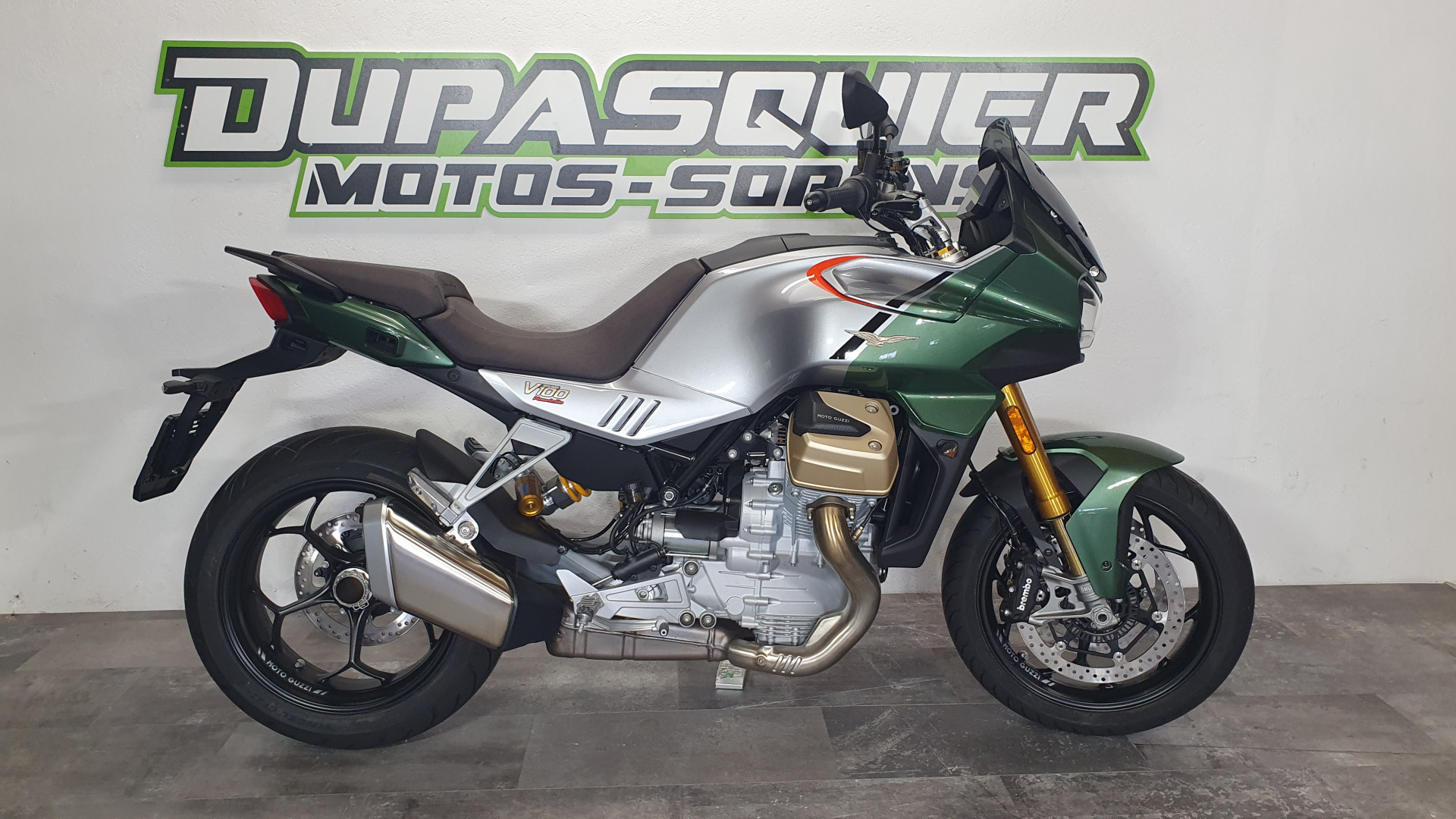 MOTO GUZZI V100 Mandello S-showroom-element-1