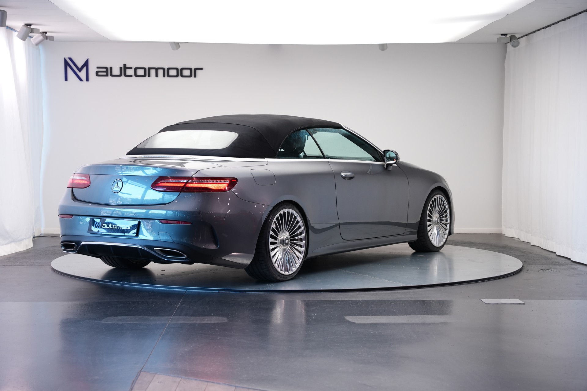 MERCEDES-BENZ E 400 Cabriolet AMG Line 4 Matic 9G-Tronic *20" Aversus* *Burmester*-image-10