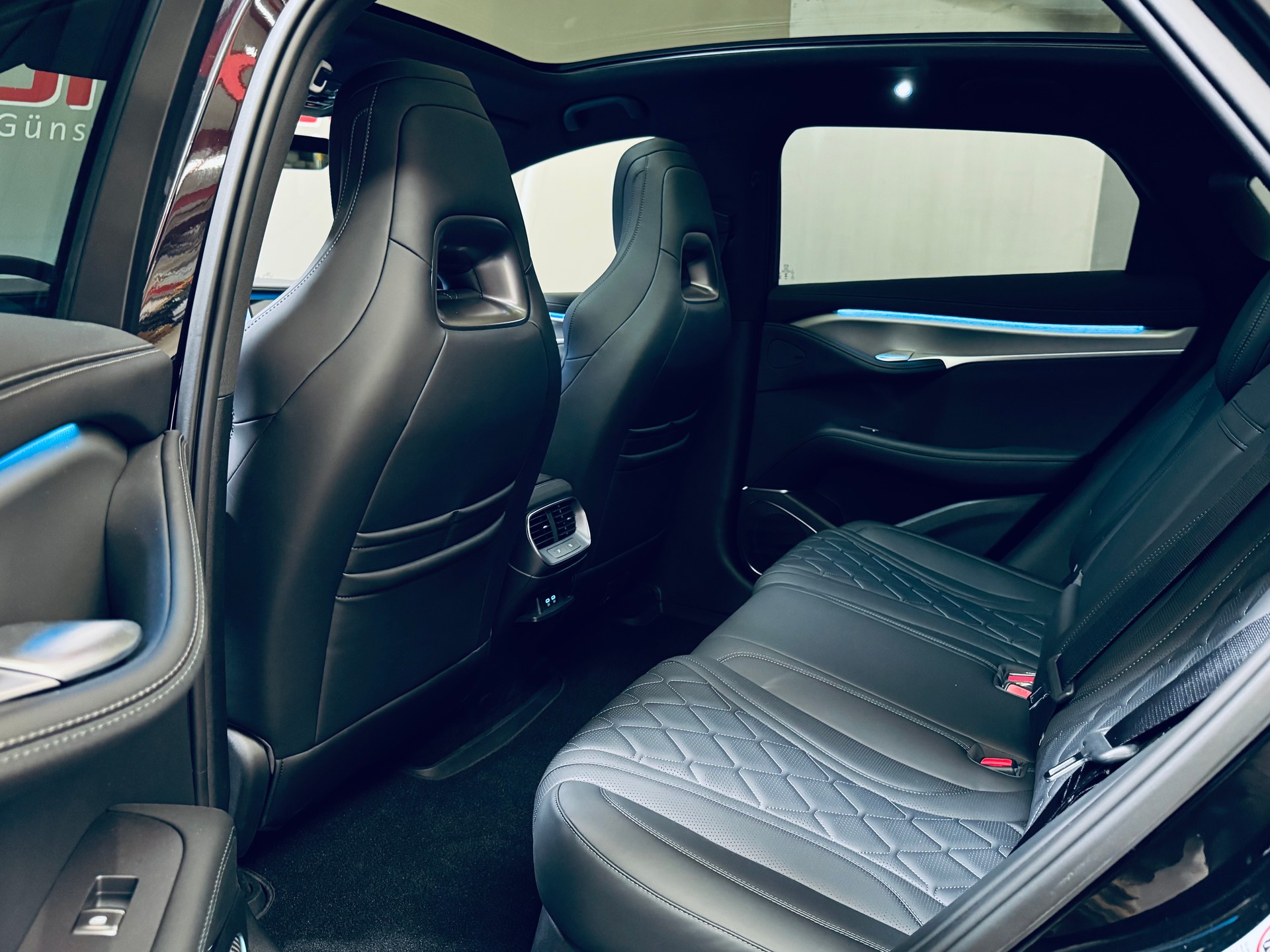 BYD Sealion 7 91,3 kWh Excellence AWD-image-15