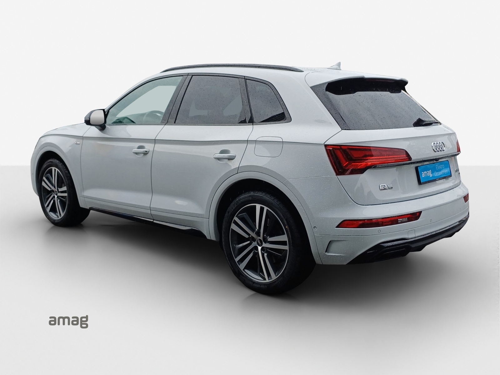 AUDI Q5 50 TFSI e PHEV S line quattro S-tronic-showroom-element-2
