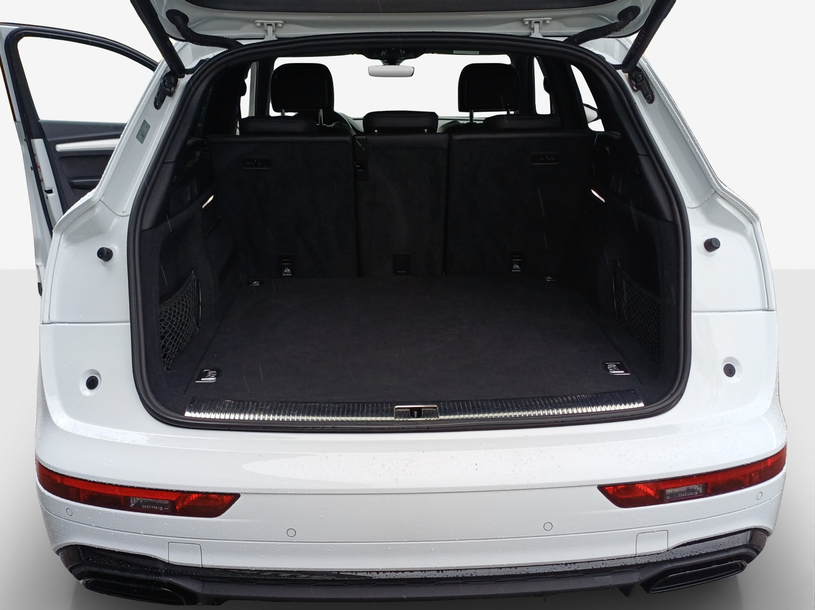 AUDI Q5 50 TFSI e PHEV S line quattro S-tronic-image-13