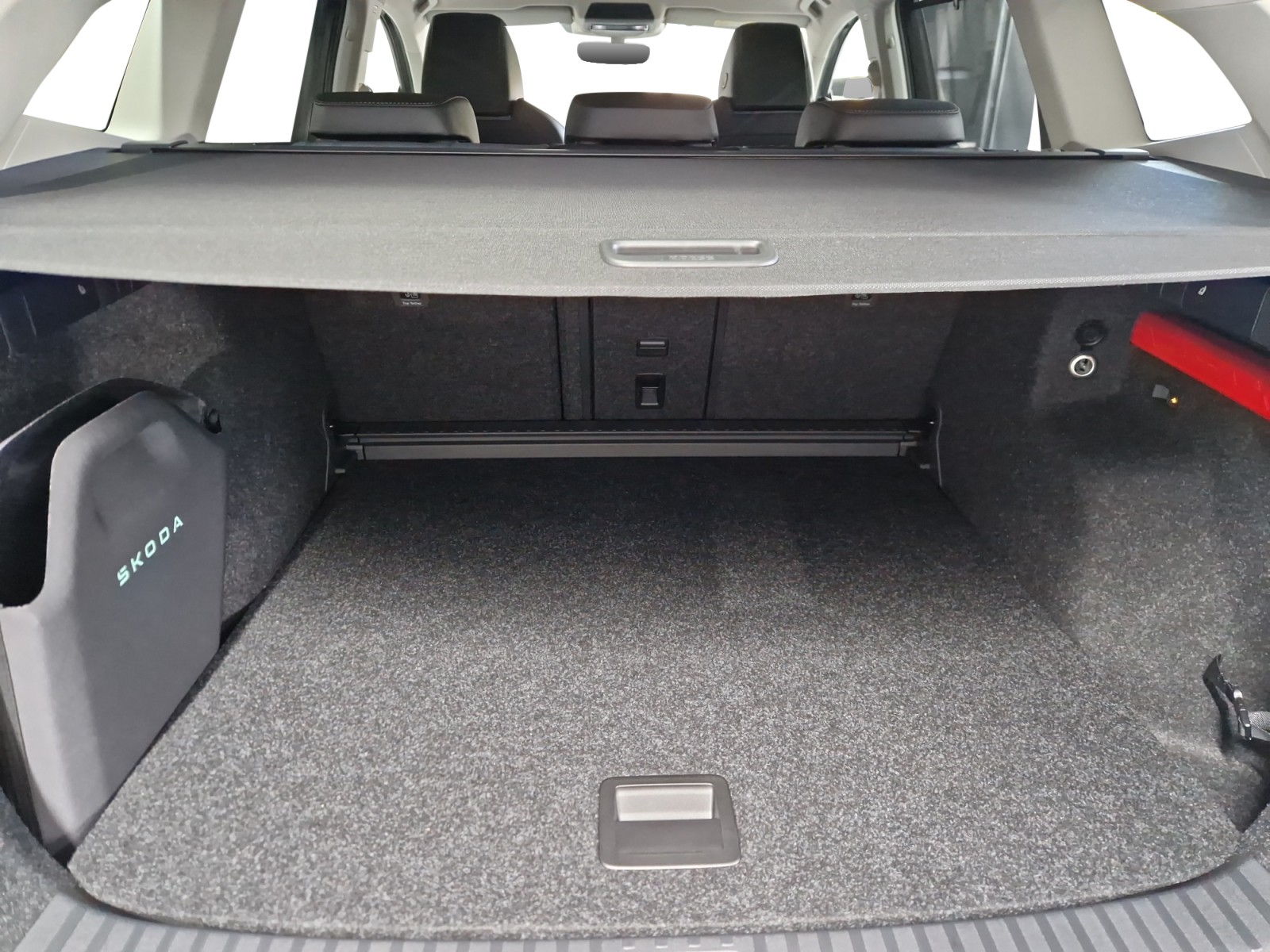 SKODA Enyaq 85x Dynamic 4x4-image-10